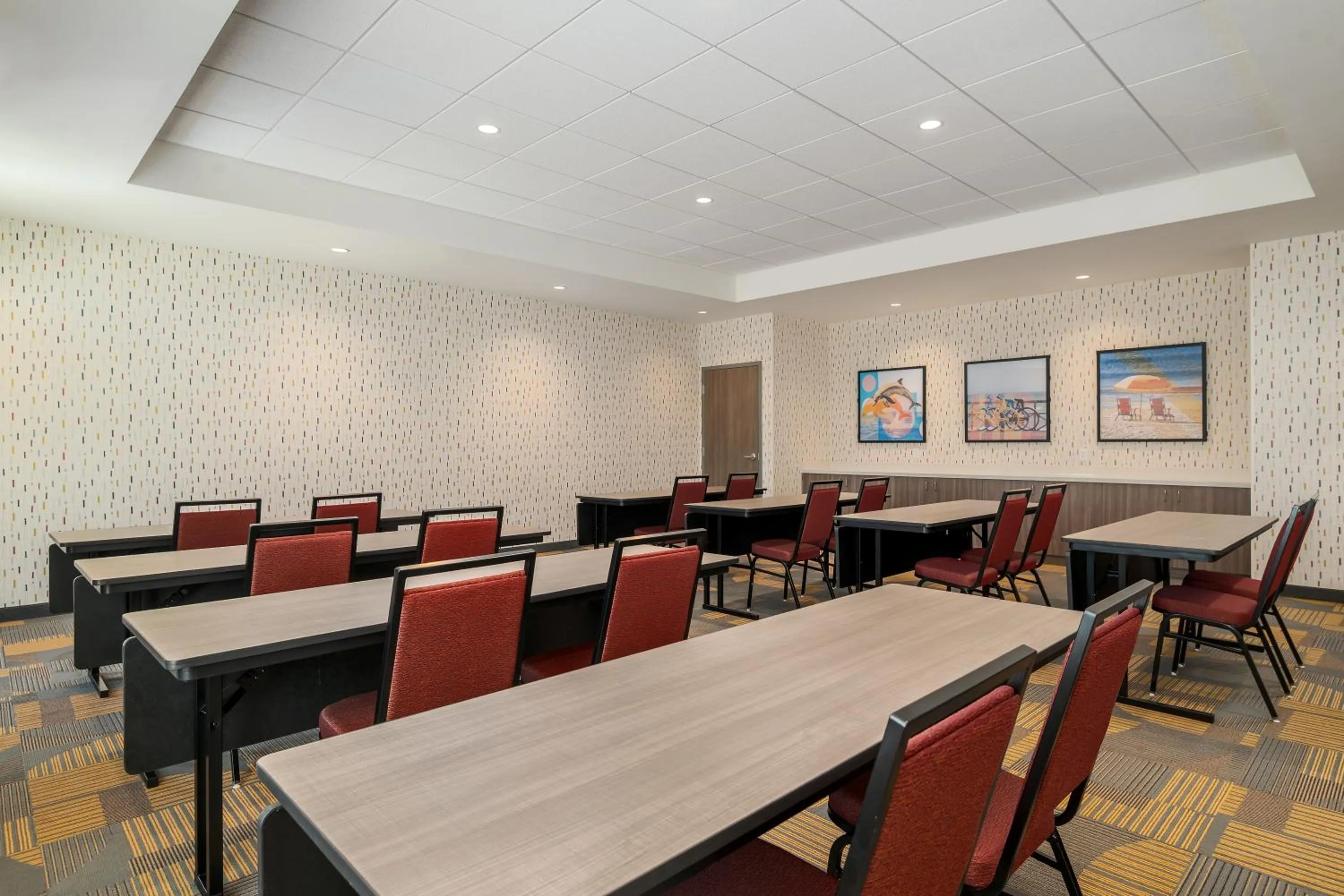 Meeting/conference room in Home2 Suites By Hilton Riverview Tampa
