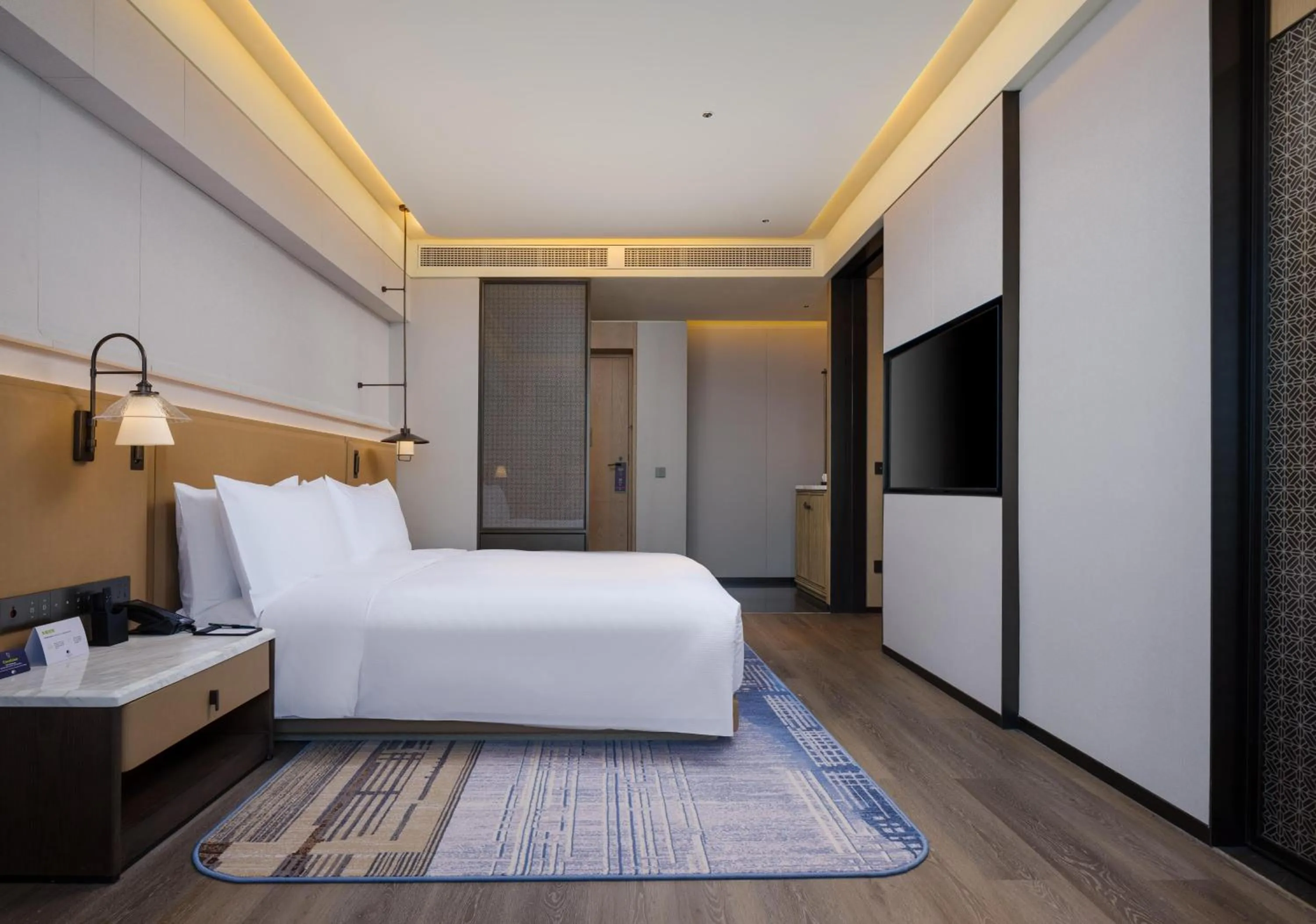 King Room - Mobility Accessible  in DoubleTree by Hilton Zhangzhou