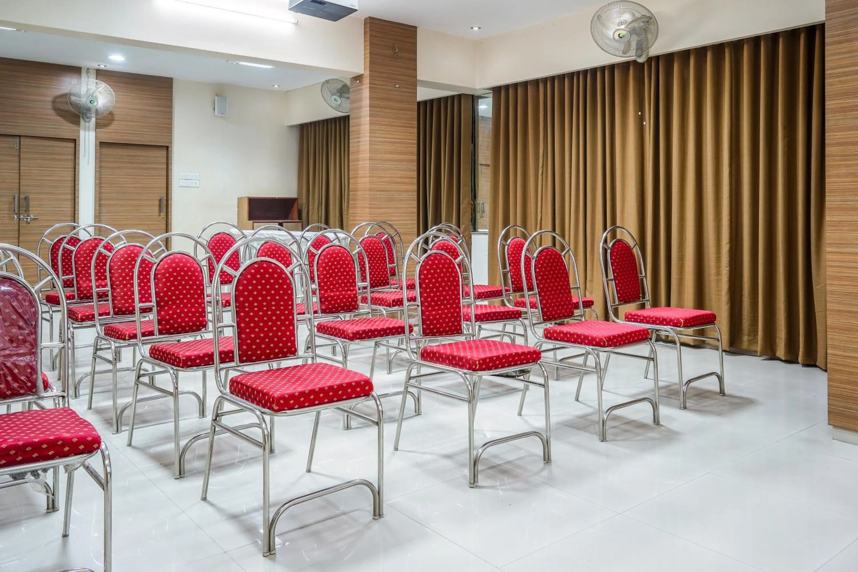 Banquet/Function facilities in Hotel Sonia CIDCO