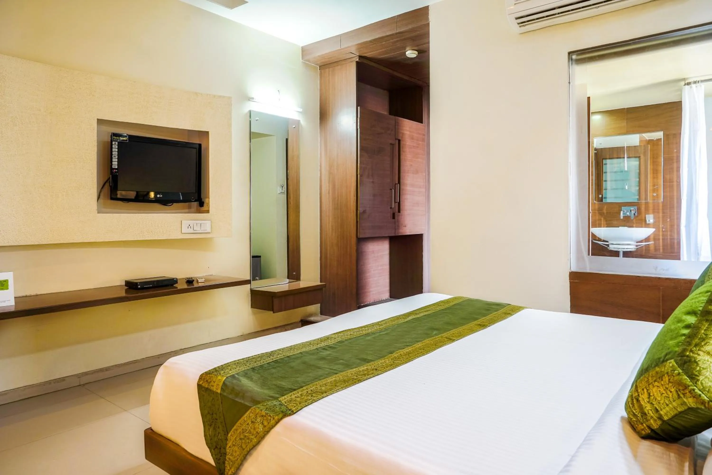 Bedroom in Hotel Sonia CIDCO