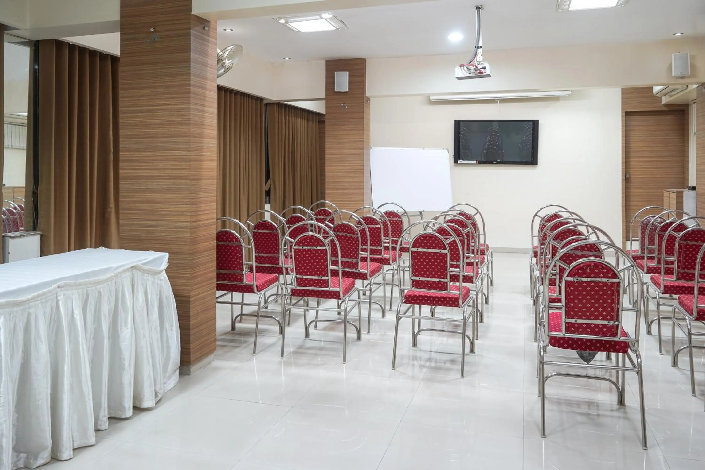 Banquet/Function facilities in Hotel Sonia CIDCO