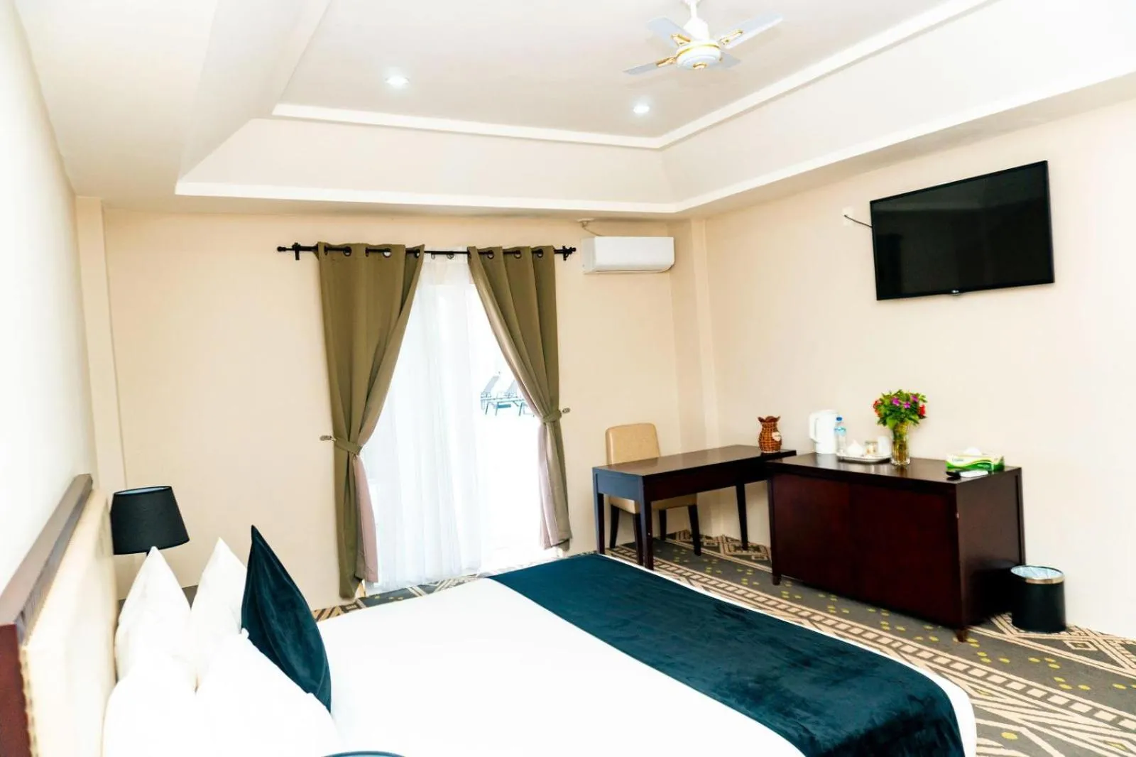 Standard King Room in Royal Ambassador Hotel