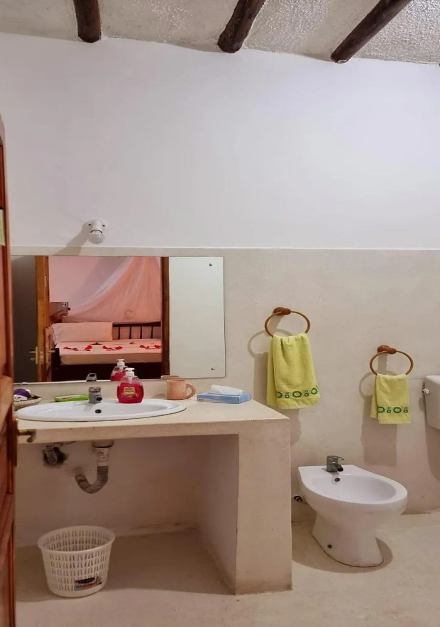 Bathroom in Simba House
