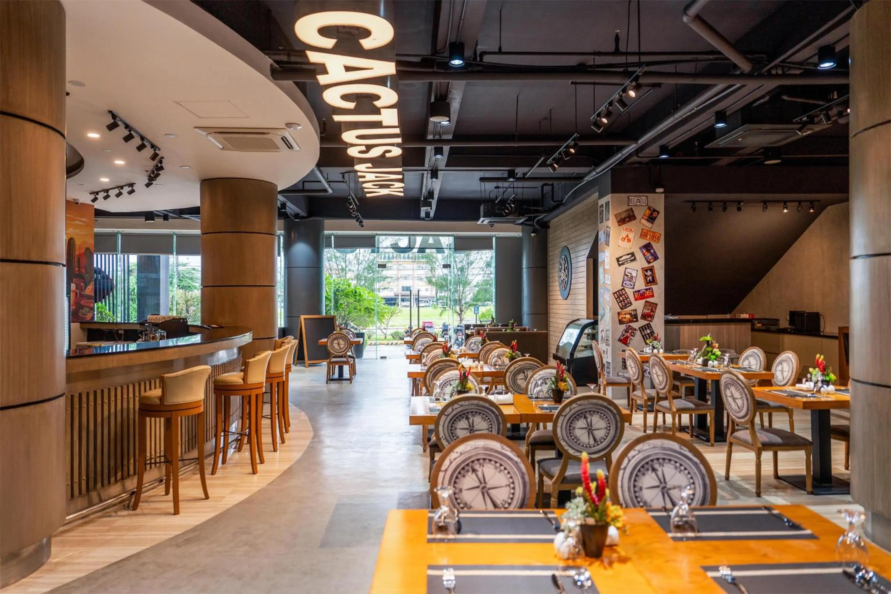 Restaurant/places to eat in Best Western Plus Hotel Subic