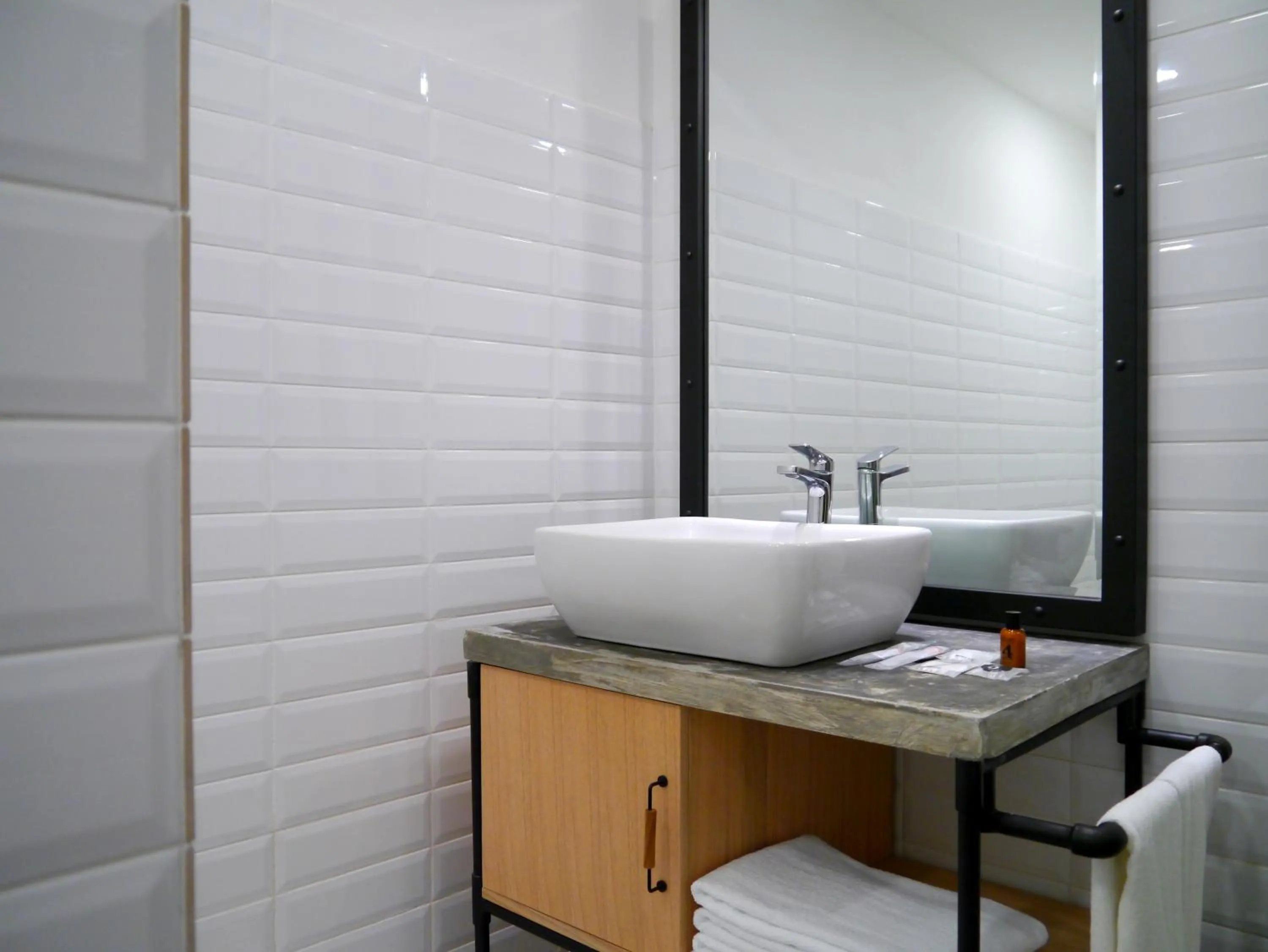 Bathroom, Bed in Dash Box Hotel Cyberjaya