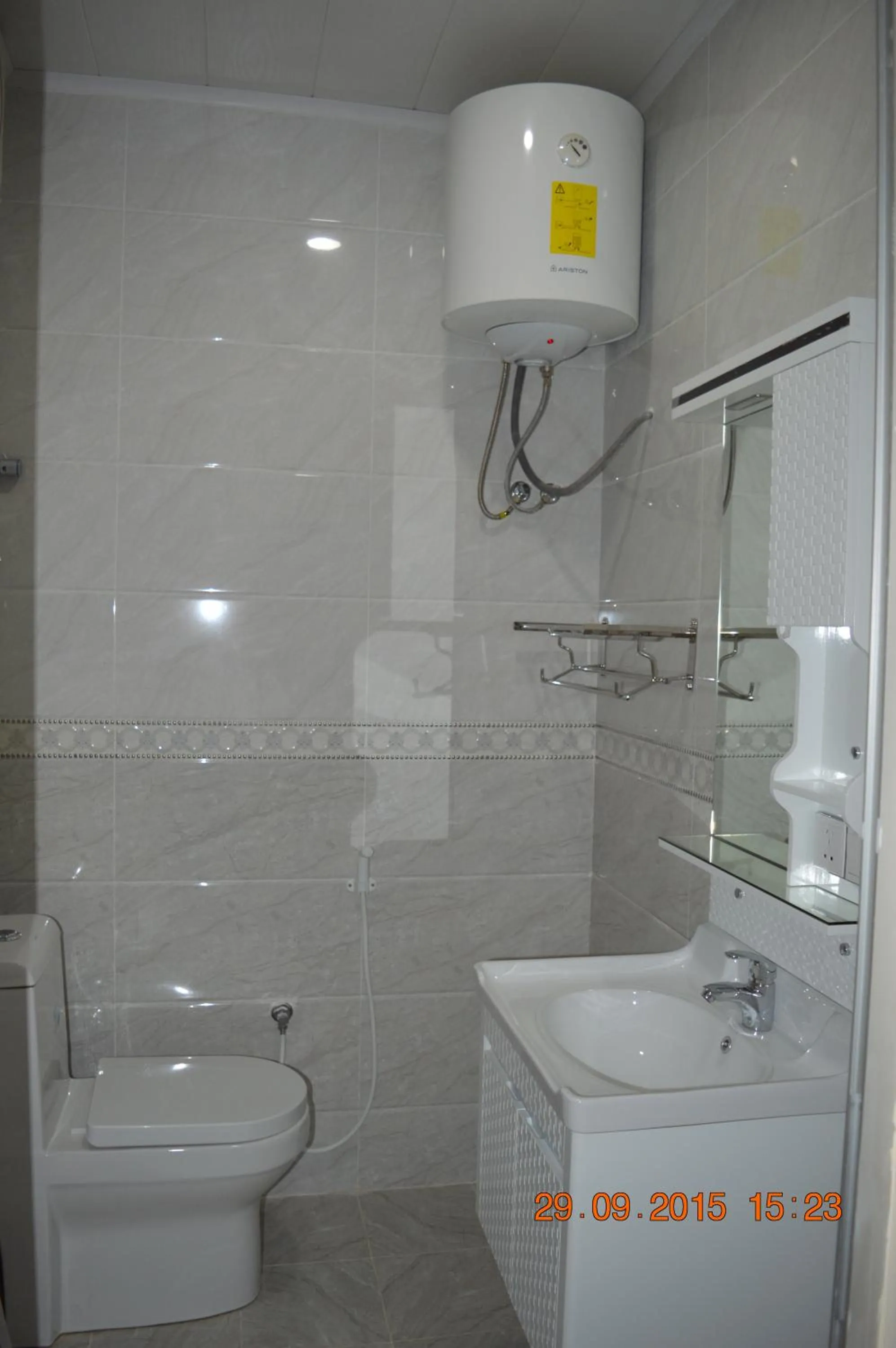 Bathroom in Hotel Pacific, Lda