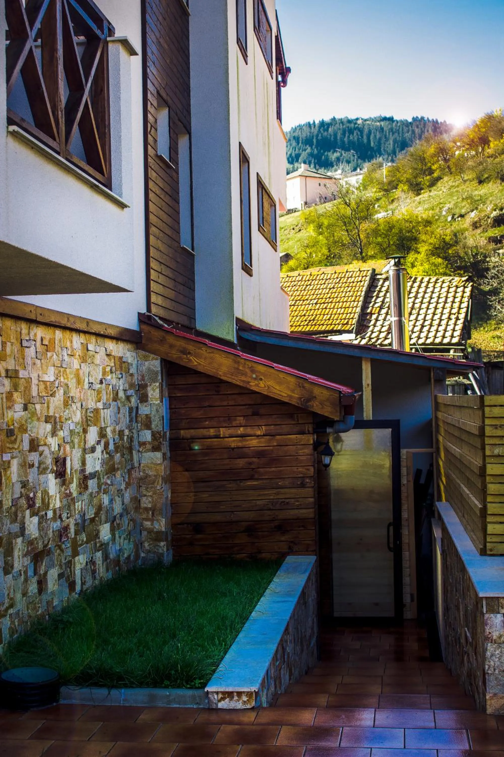 Facade/entrance in Trigrad Hotel