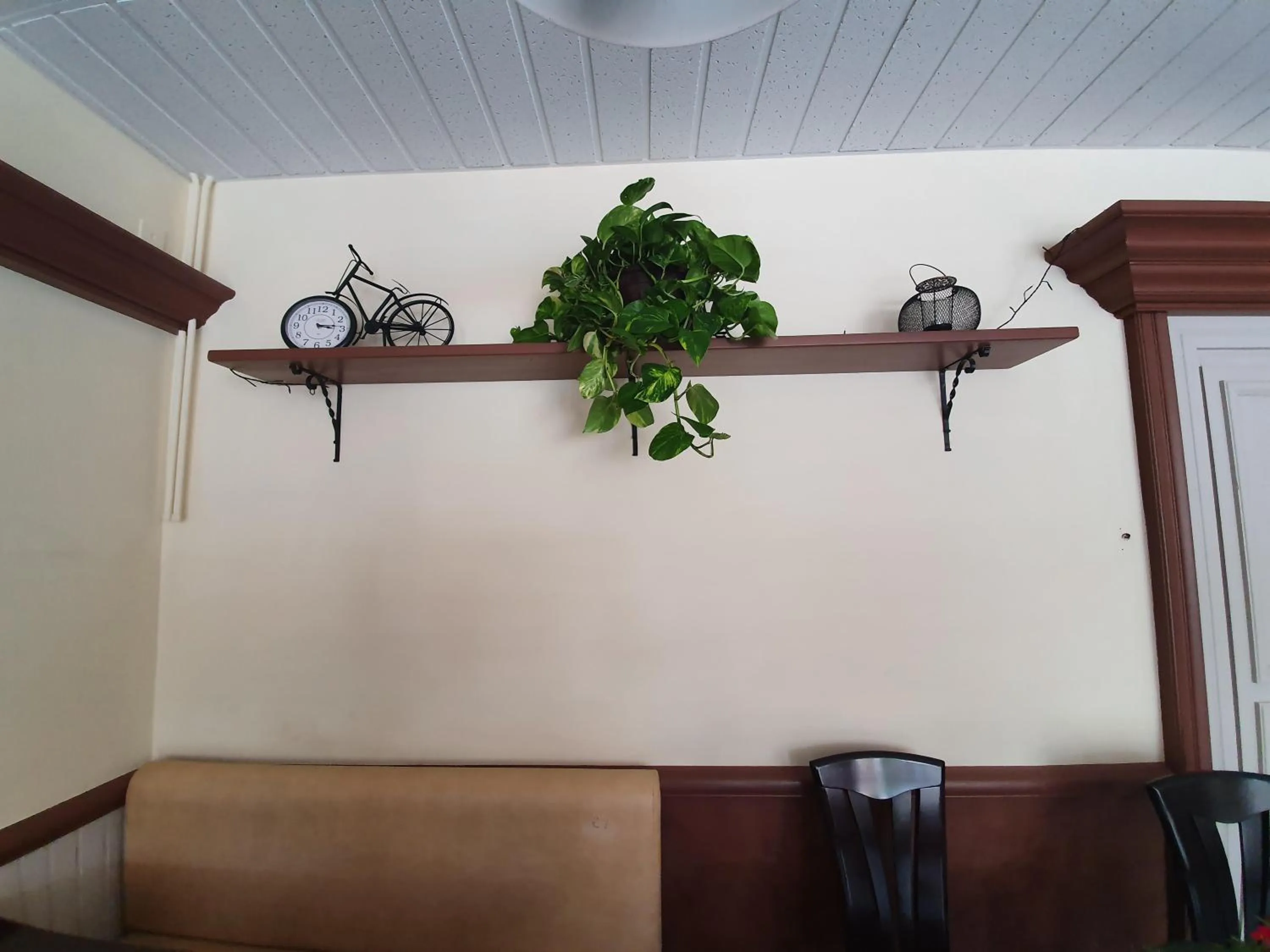 Restaurant/places to eat in Hotel De La Poste