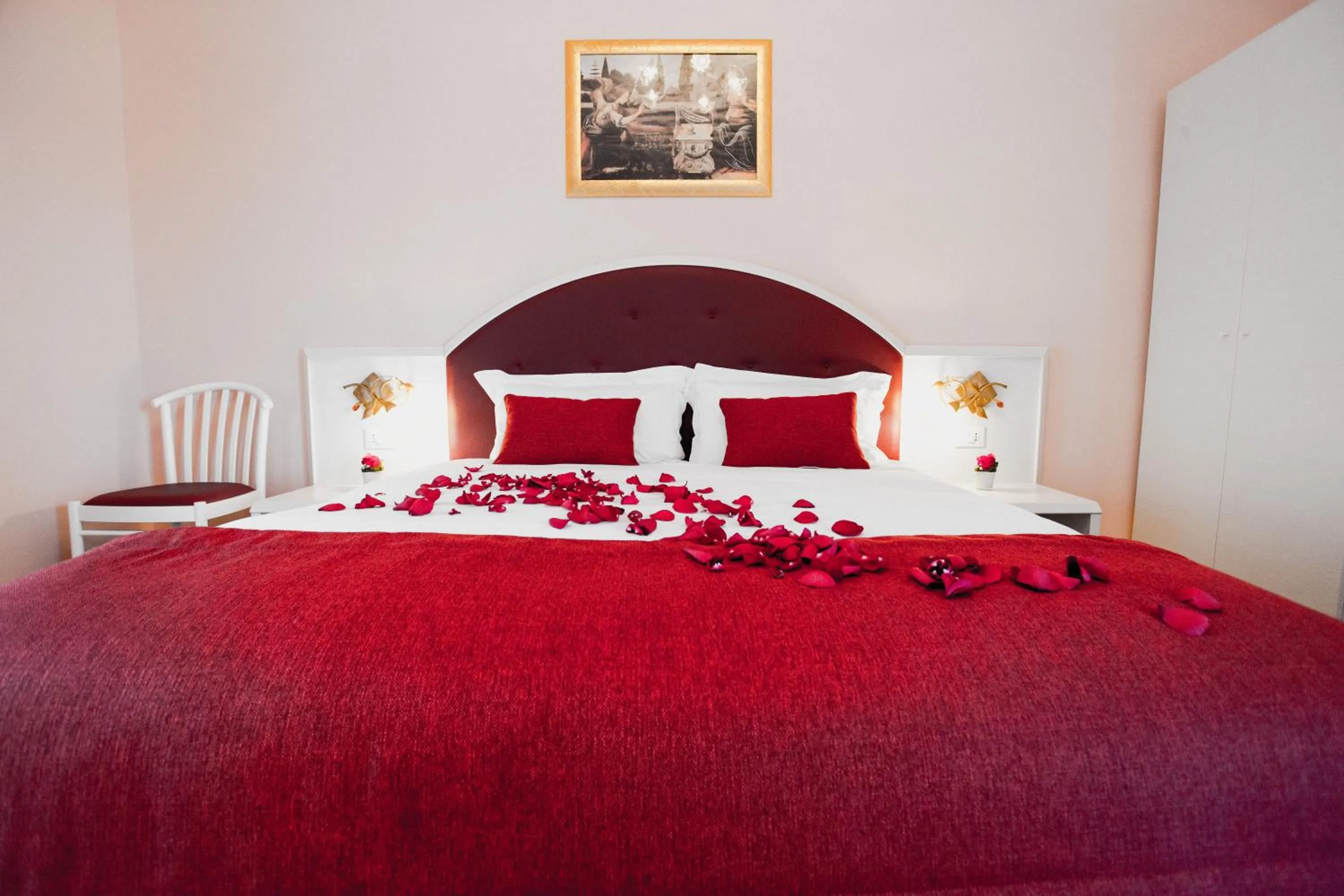 Deluxe Double Room with Balcony - single occupancy in Casa Faccioli Luxury B&B & Wellness