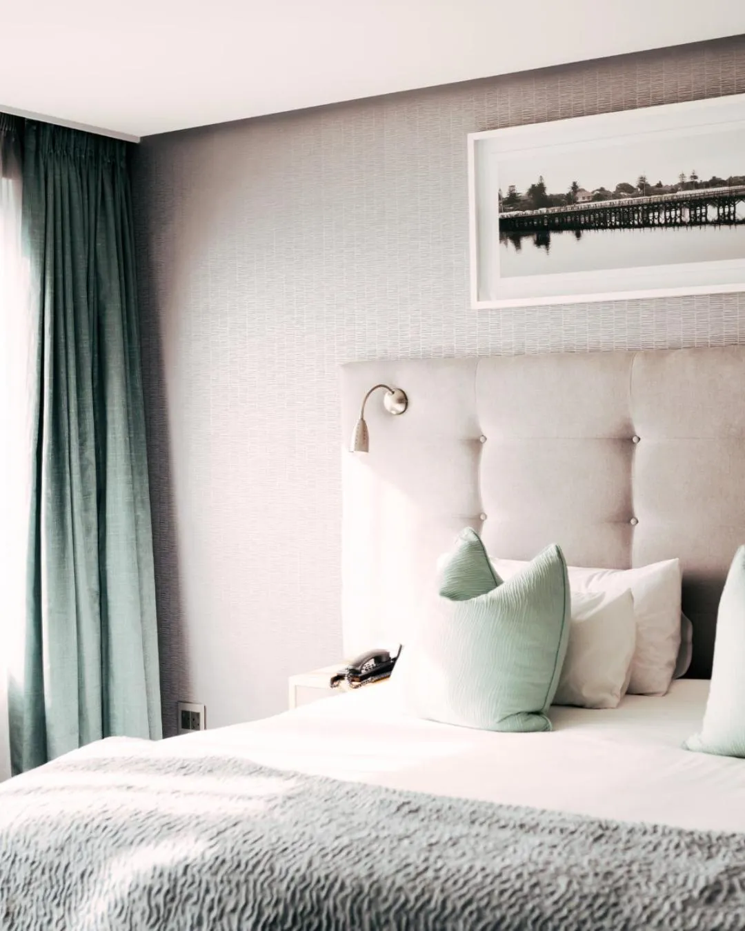 Bedroom, Bed in Krystal Beach Hotel