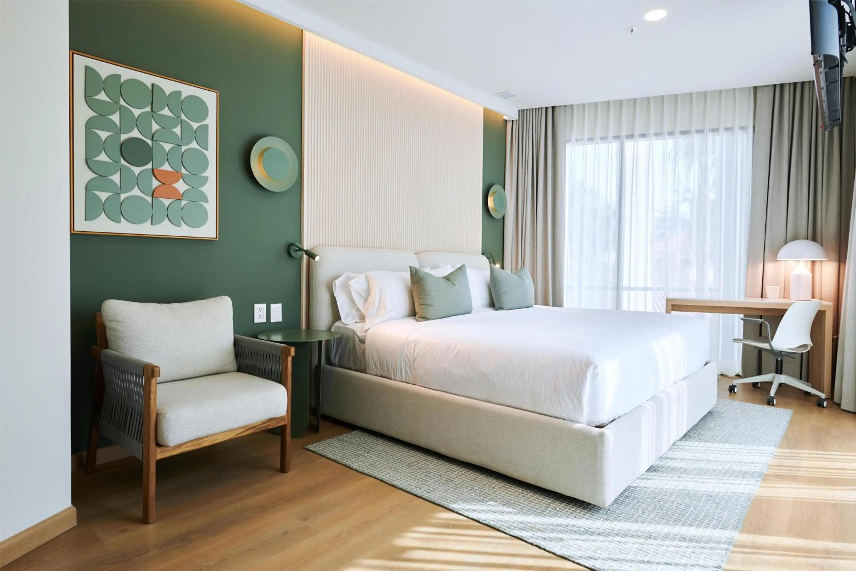 Bedroom, Bed in WorldHotels Acueducto Guadalajara