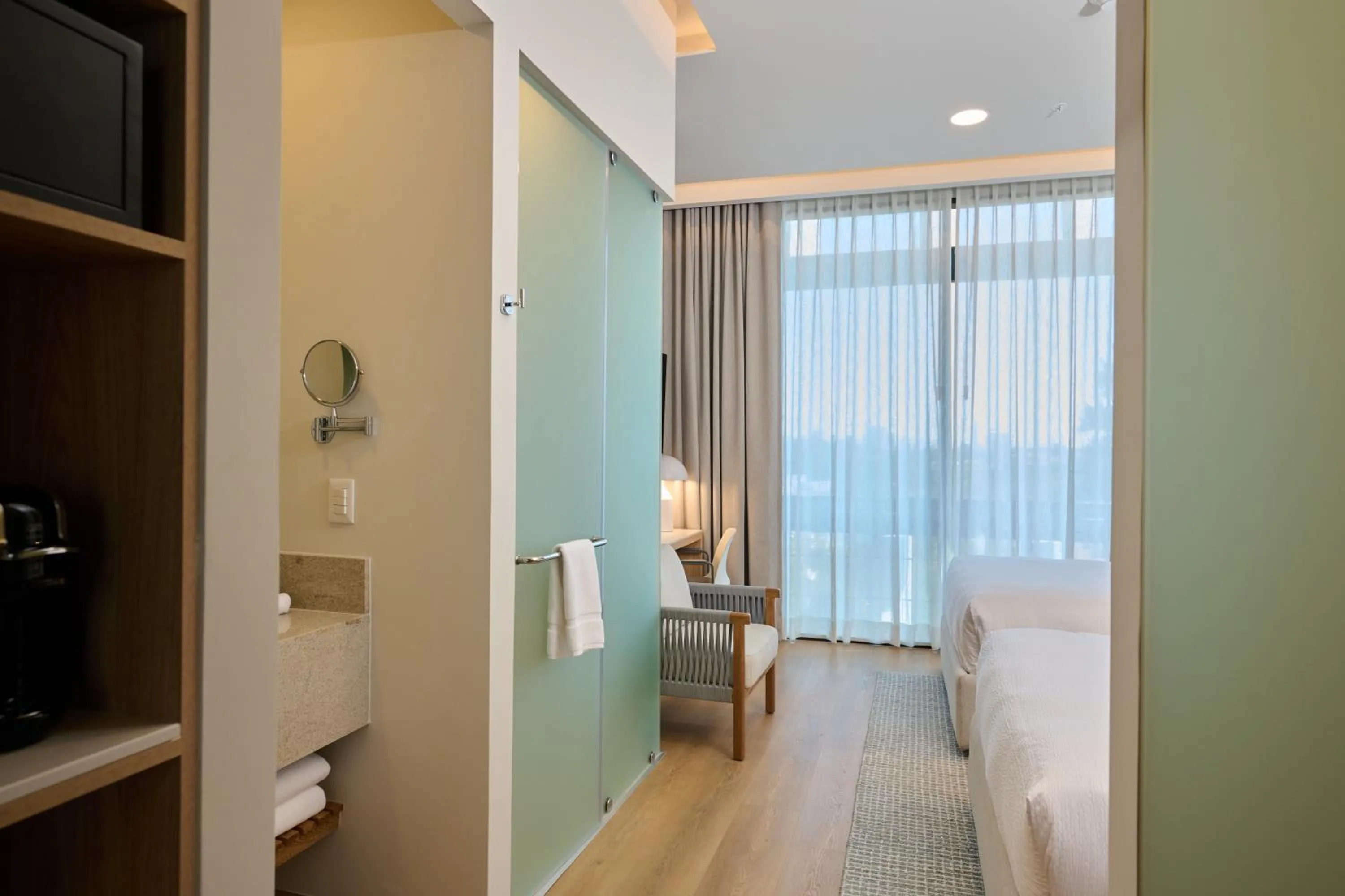 Bedroom, Bed in WorldHotels Acueducto Guadalajara