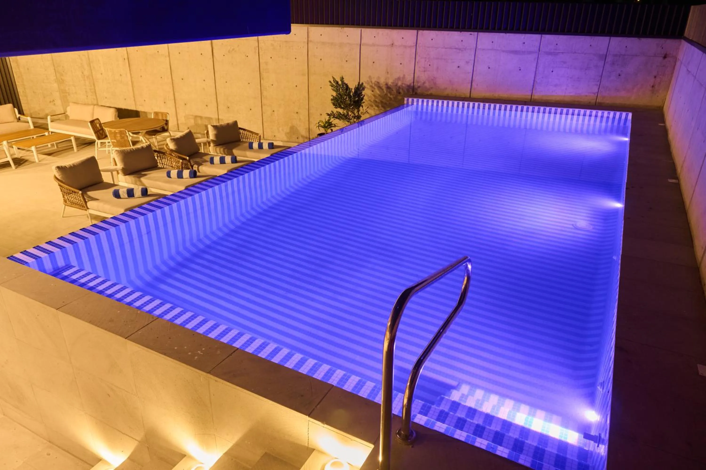 Swimming pool in WorldHotels Acueducto Guadalajara