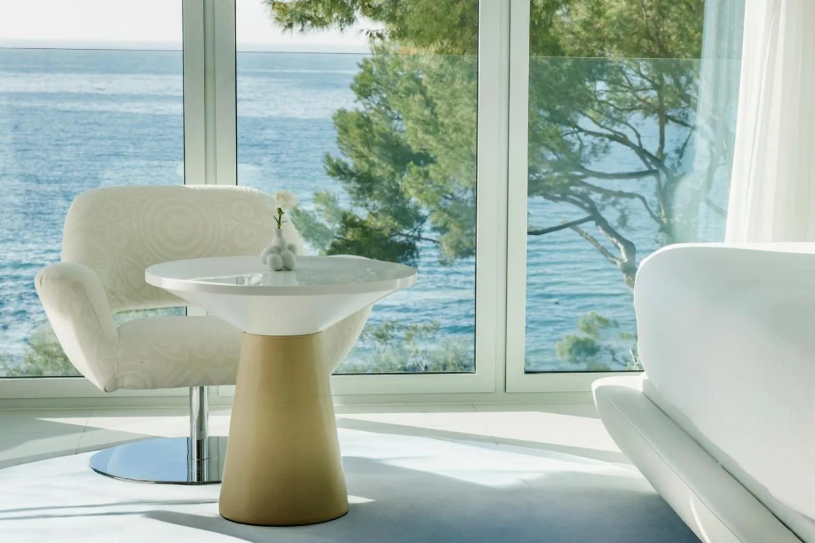 Decorative detail in The Donna Portals