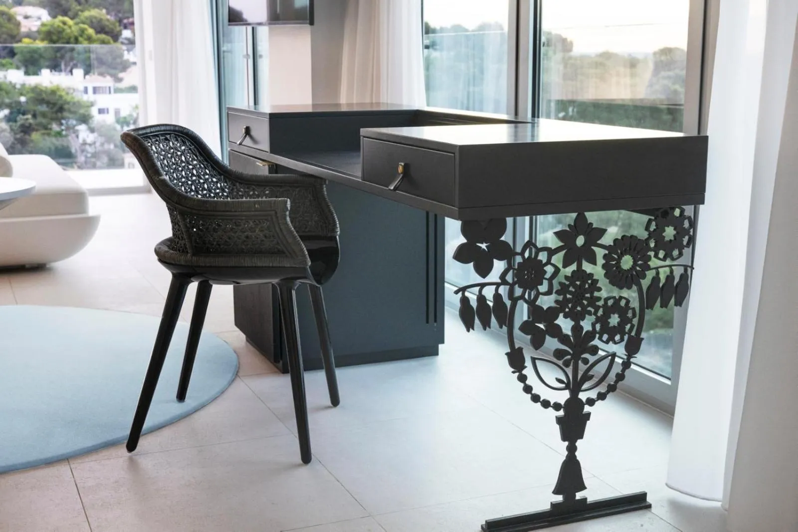 Seating area in The Donna Portals