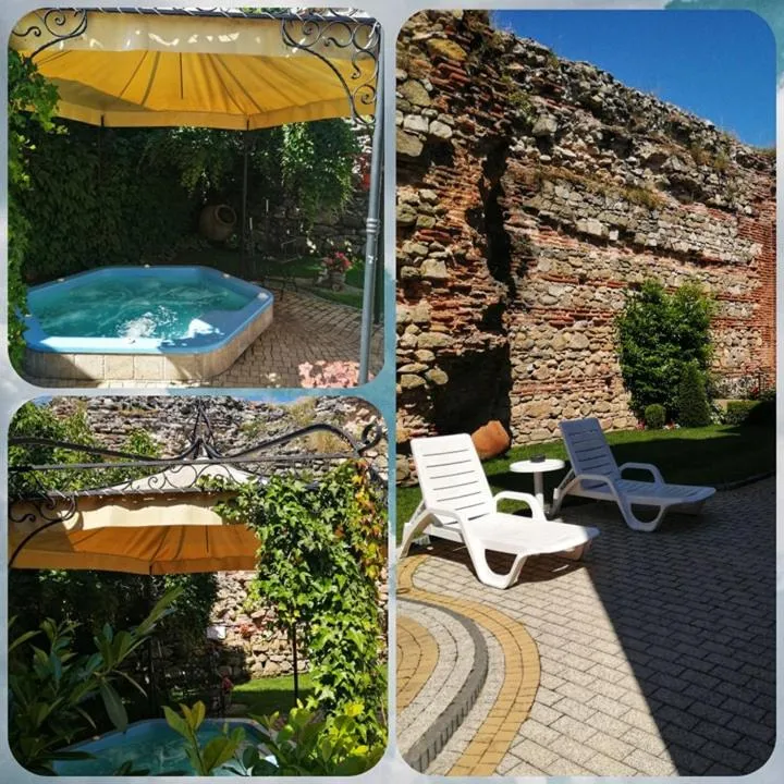 Patio in Villa Paris