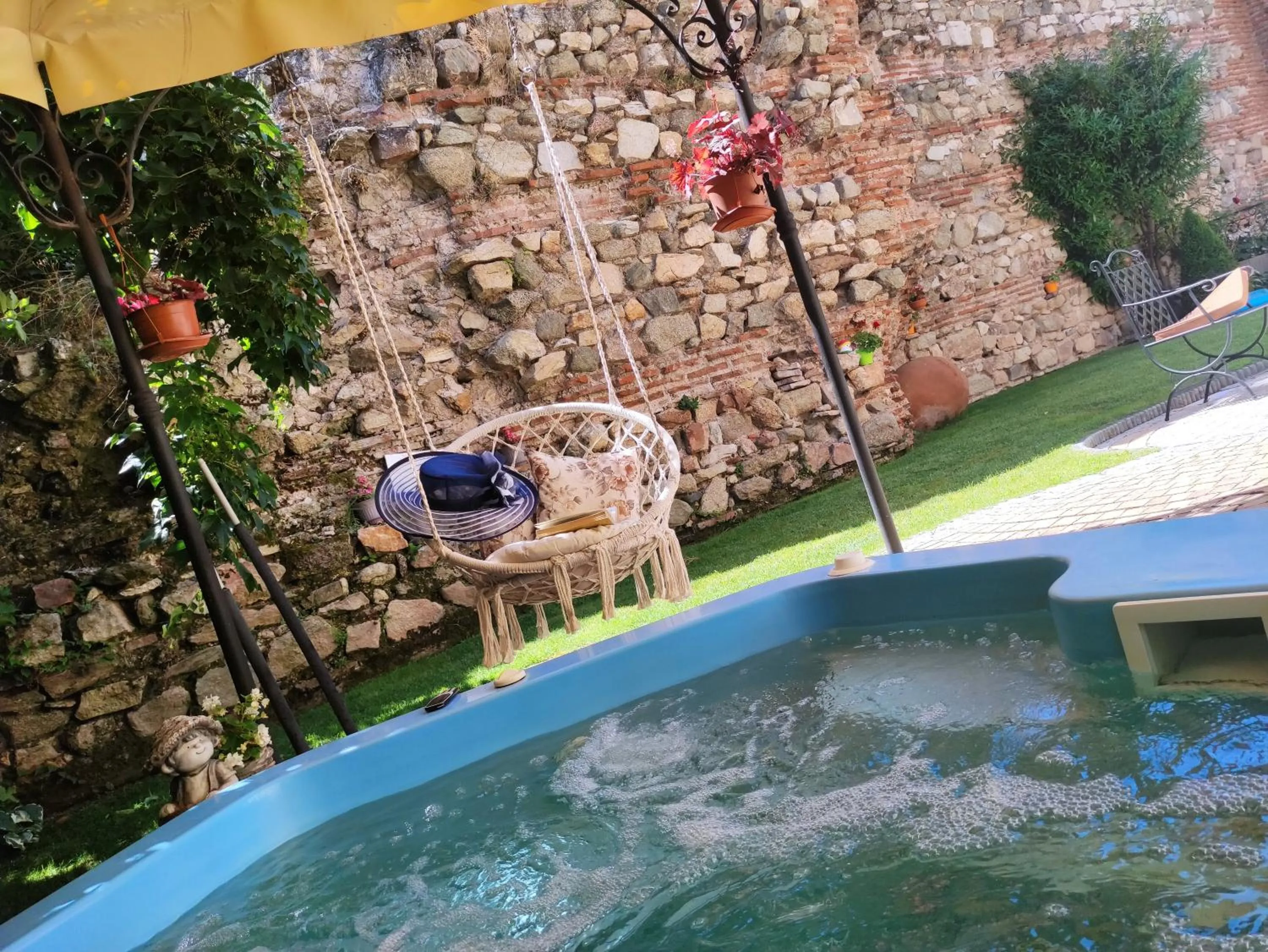 Garden in Villa Paris