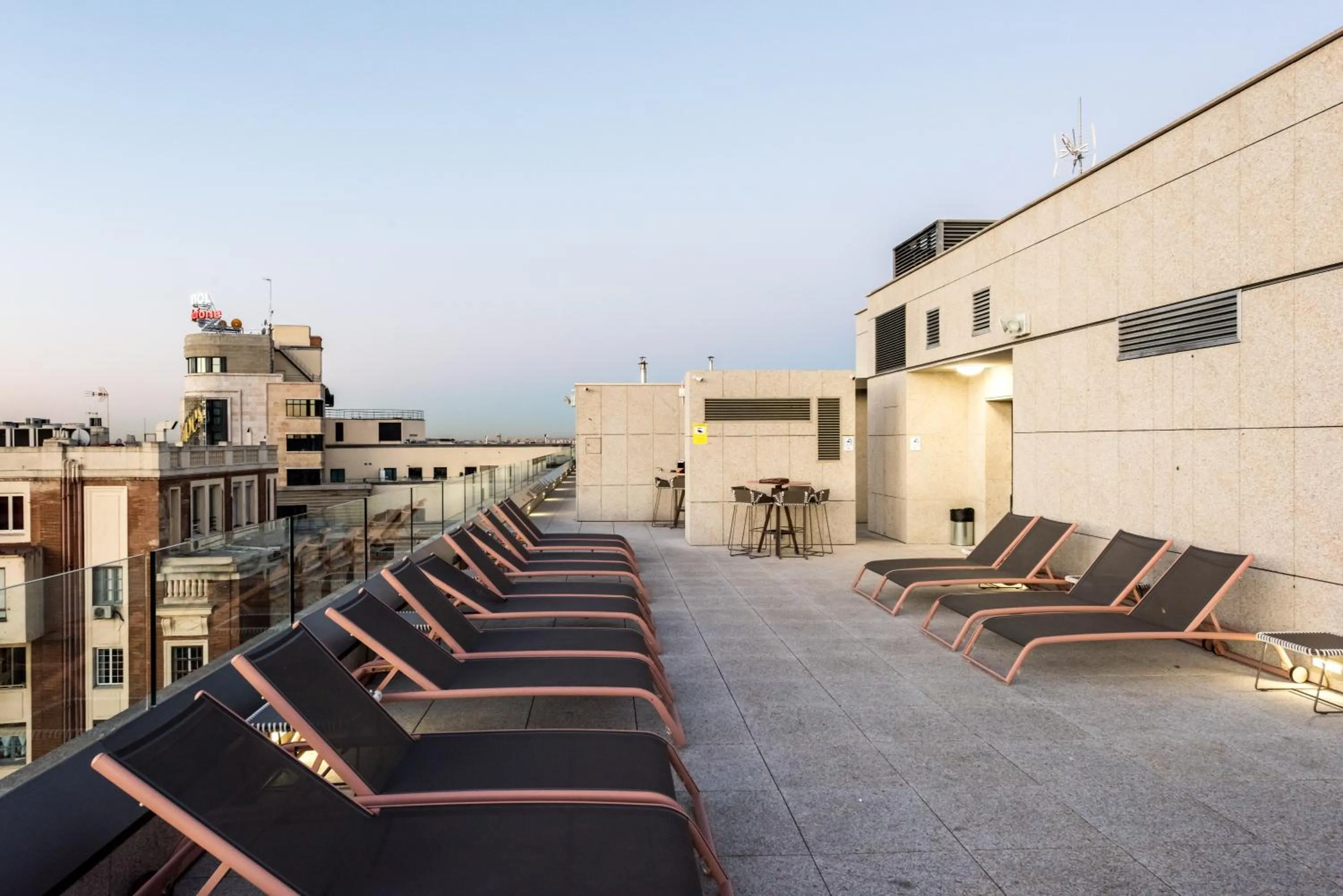 Swimming pool in SmartRental Collection Centric II