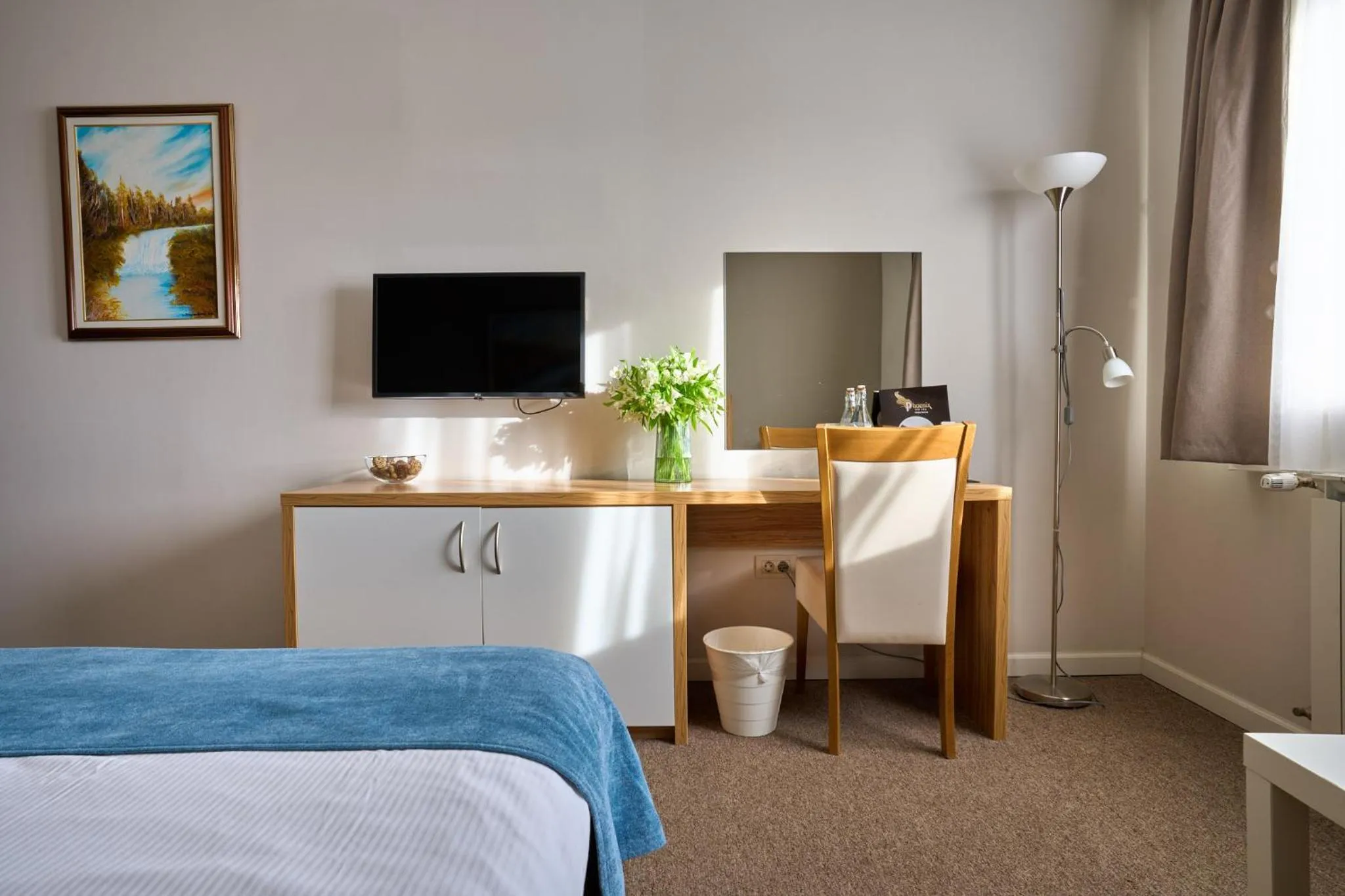 Photo of the whole room, Bed in Hotel Phoenix