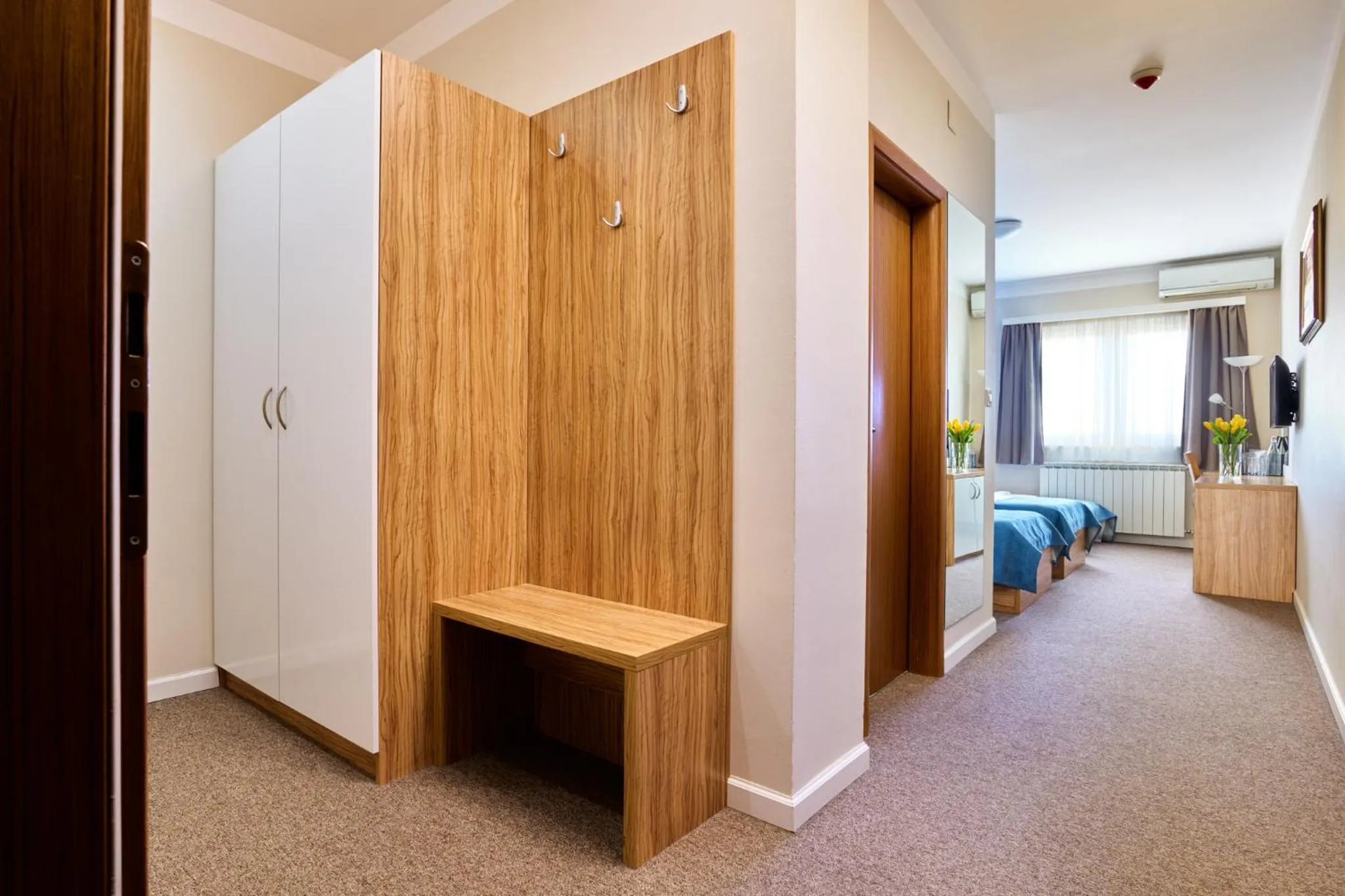 Bedroom, Bed in Hotel Phoenix