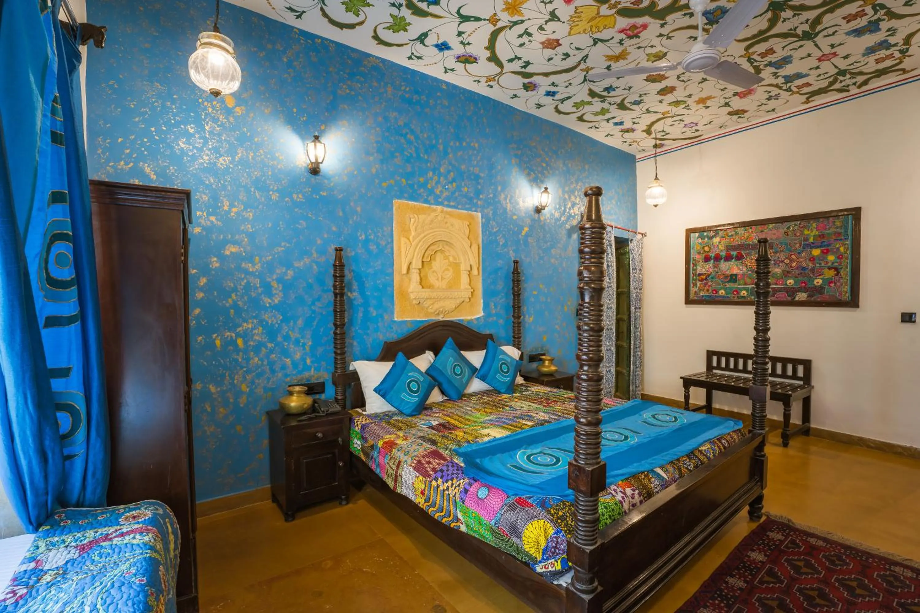 Bed in Hotel Heritage House