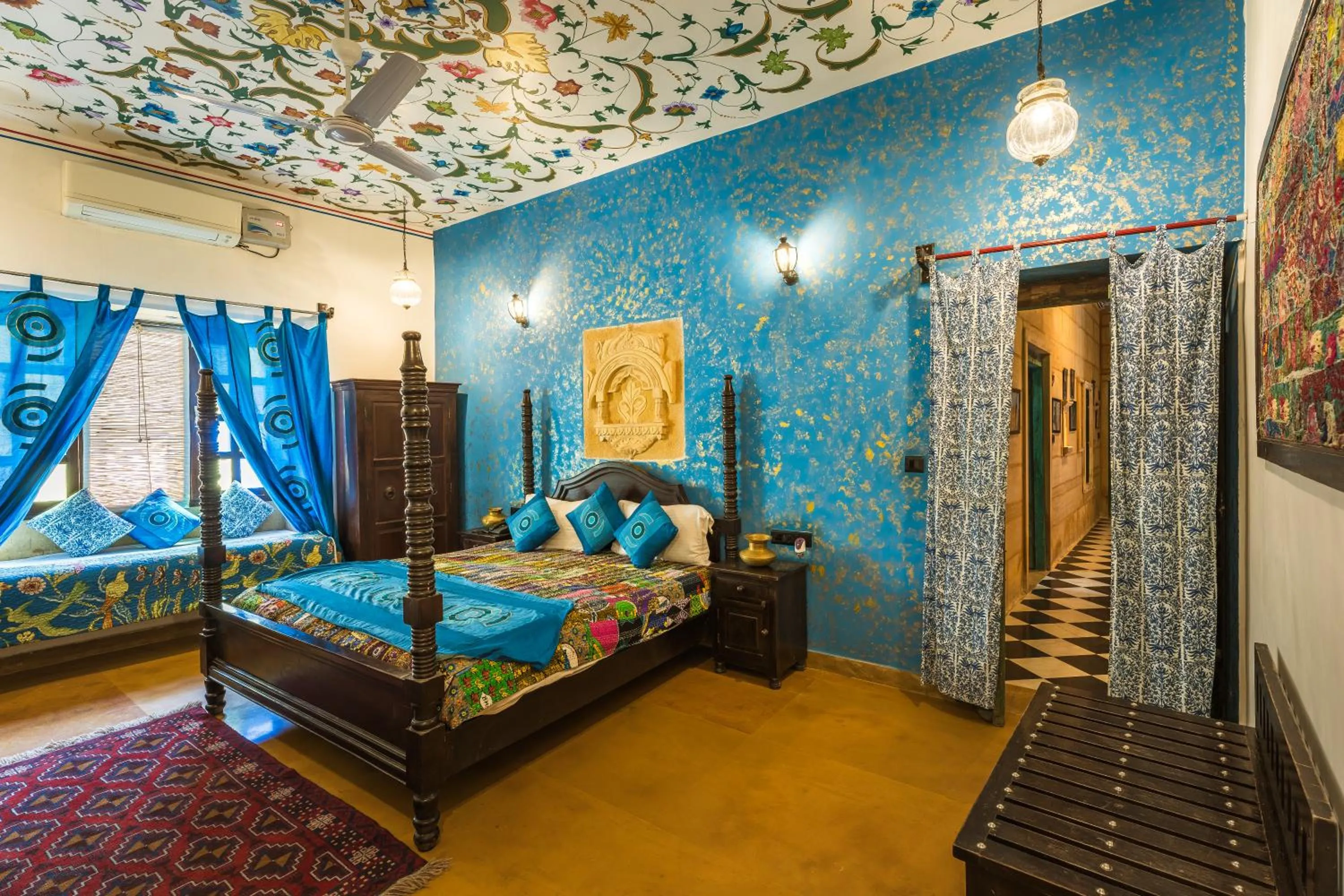 Bedroom, Bed in Hotel Heritage House