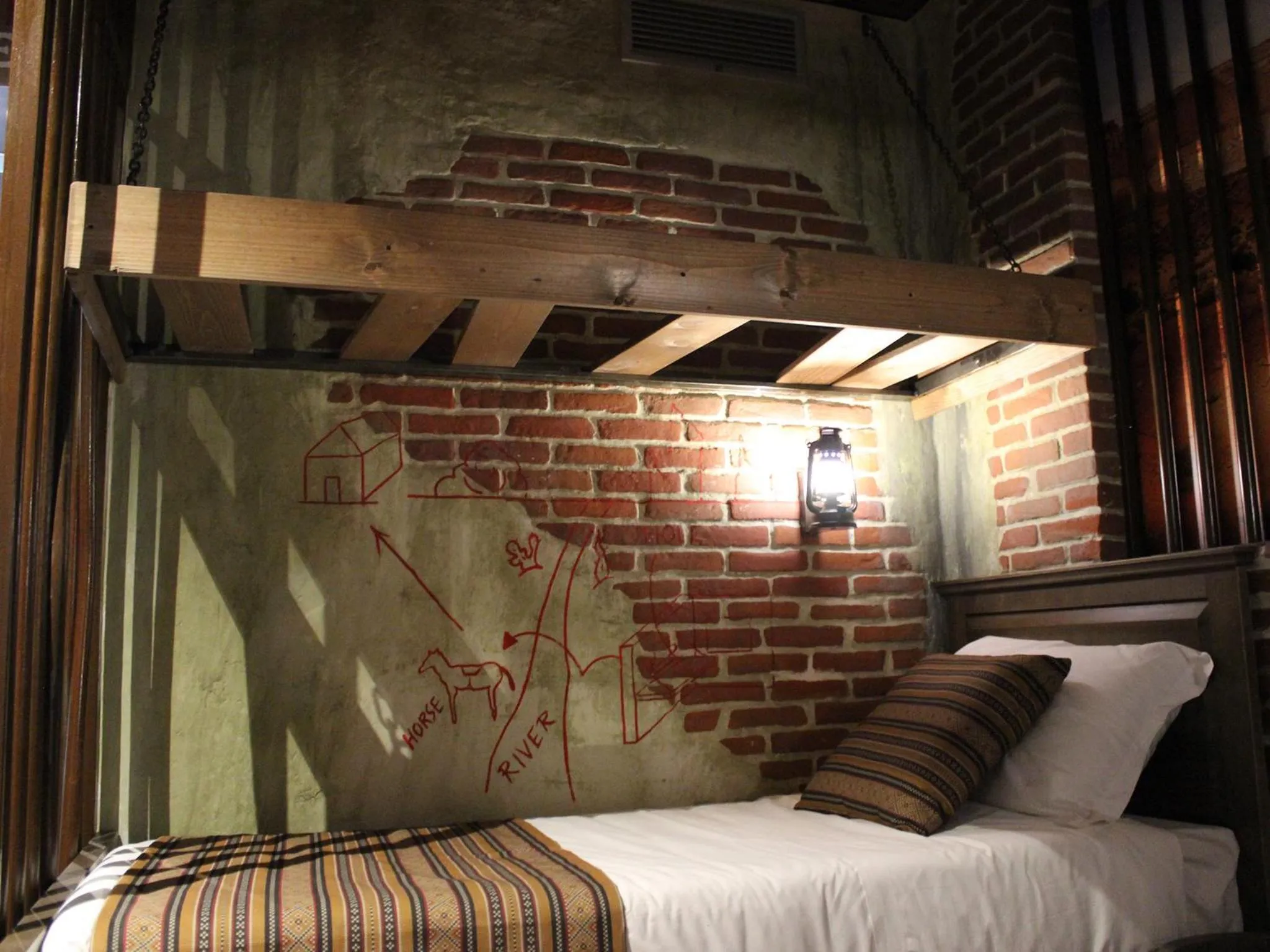 Bed in Gardaland Adventure Hotel