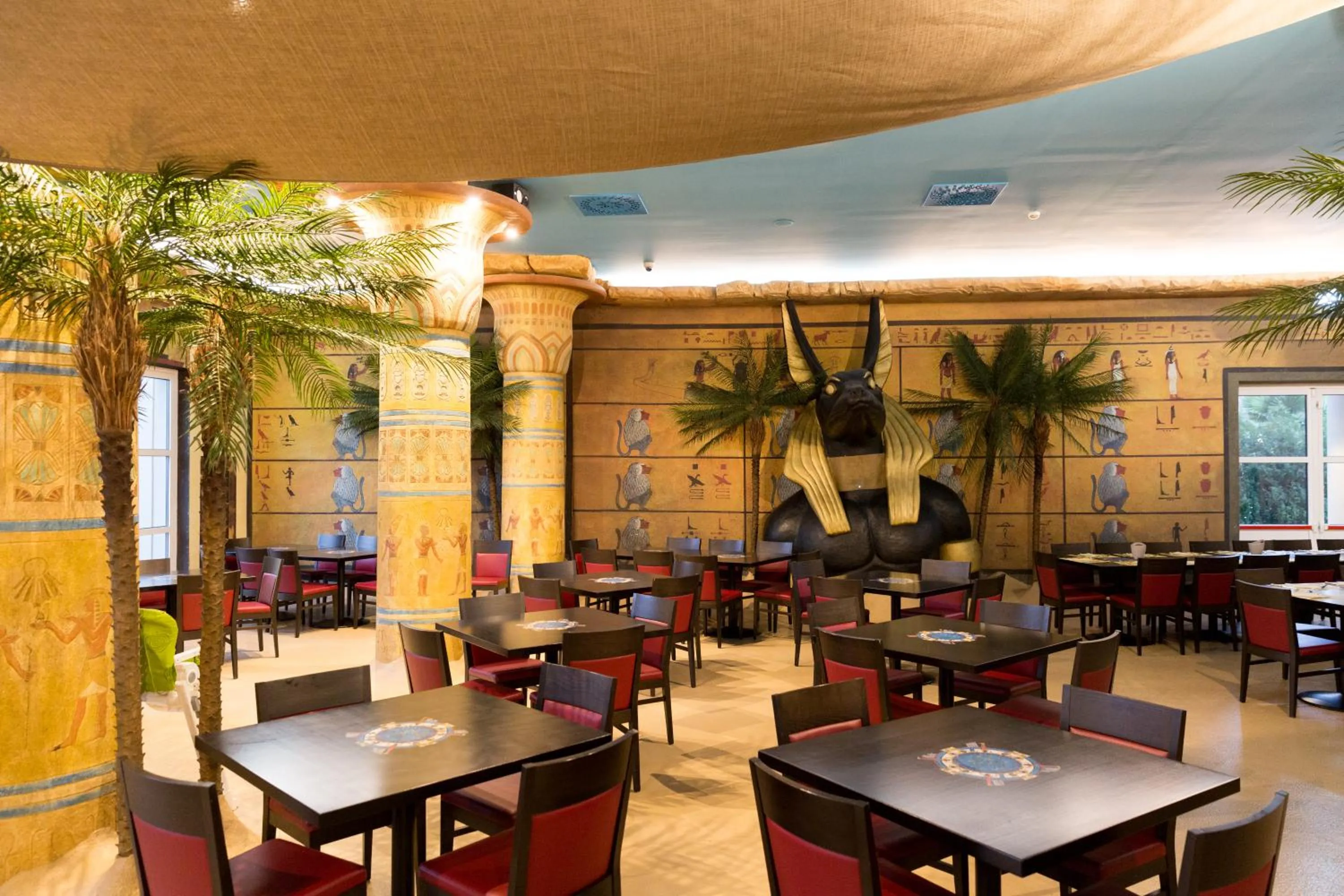 Restaurant/places to eat in Gardaland Adventure Hotel