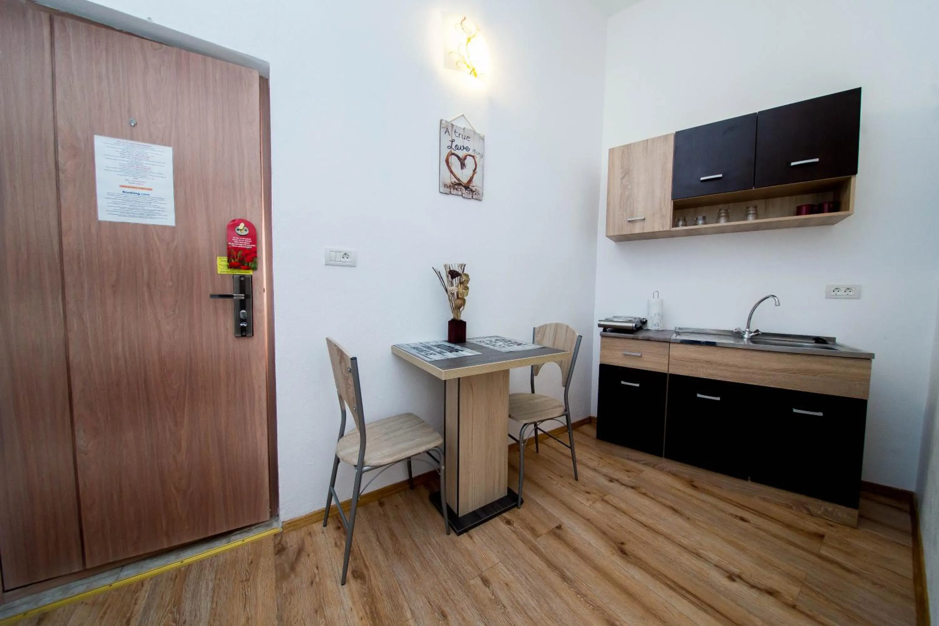 Kitchen or kitchenette in BOUL ROSU RESIDENCE free private parking