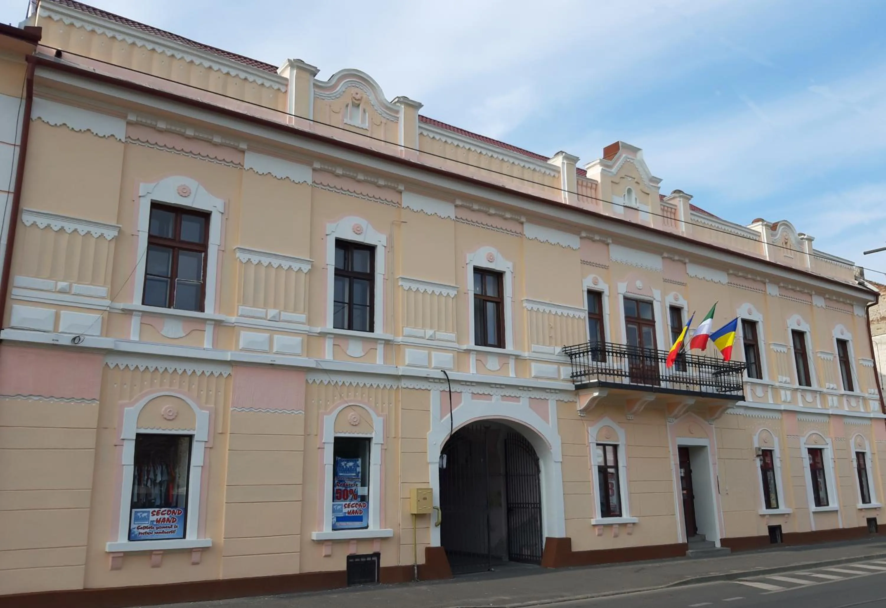 BOUL ROSU RESIDENCE free private parking