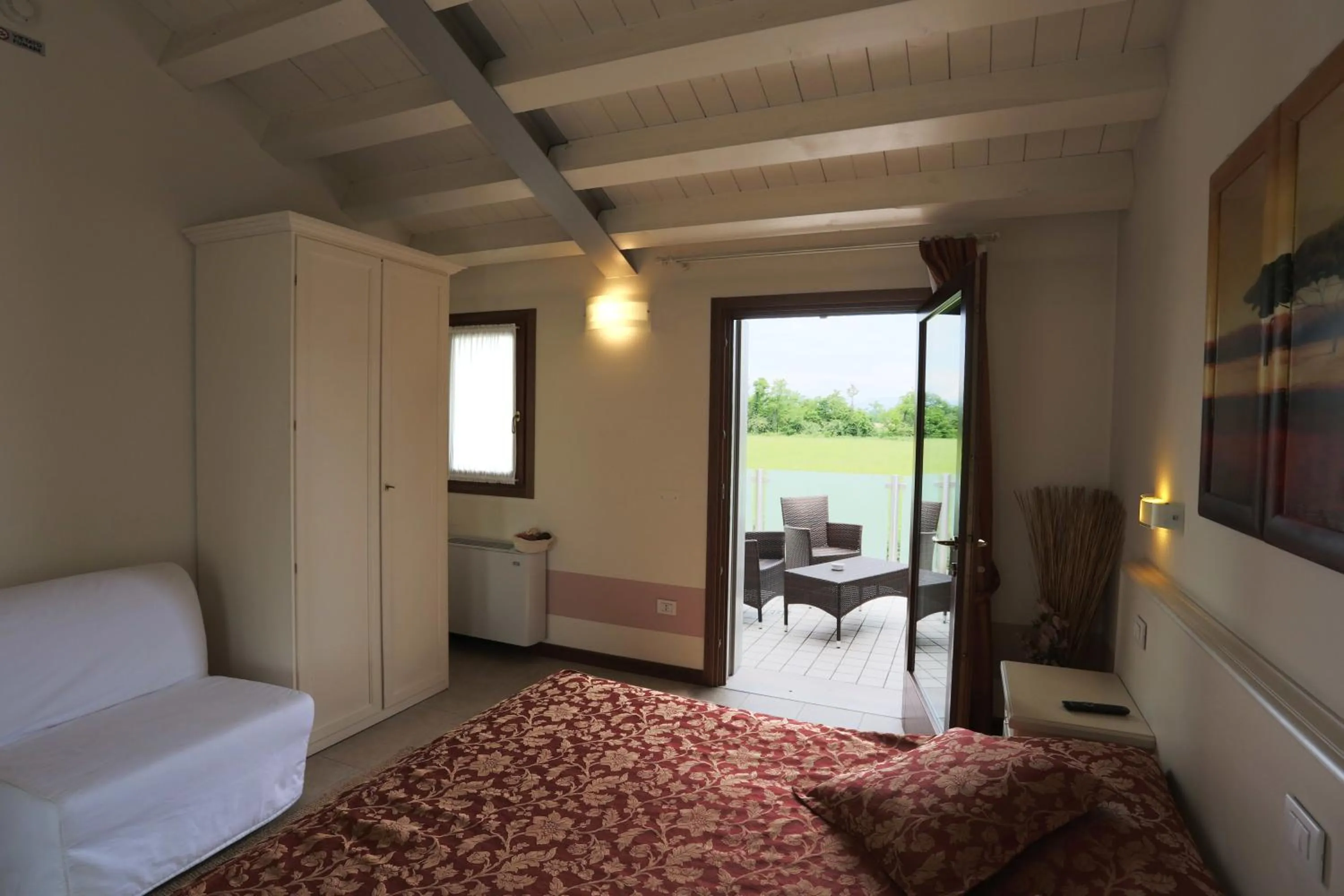 Photo of the whole room, Bed in Sweet Home