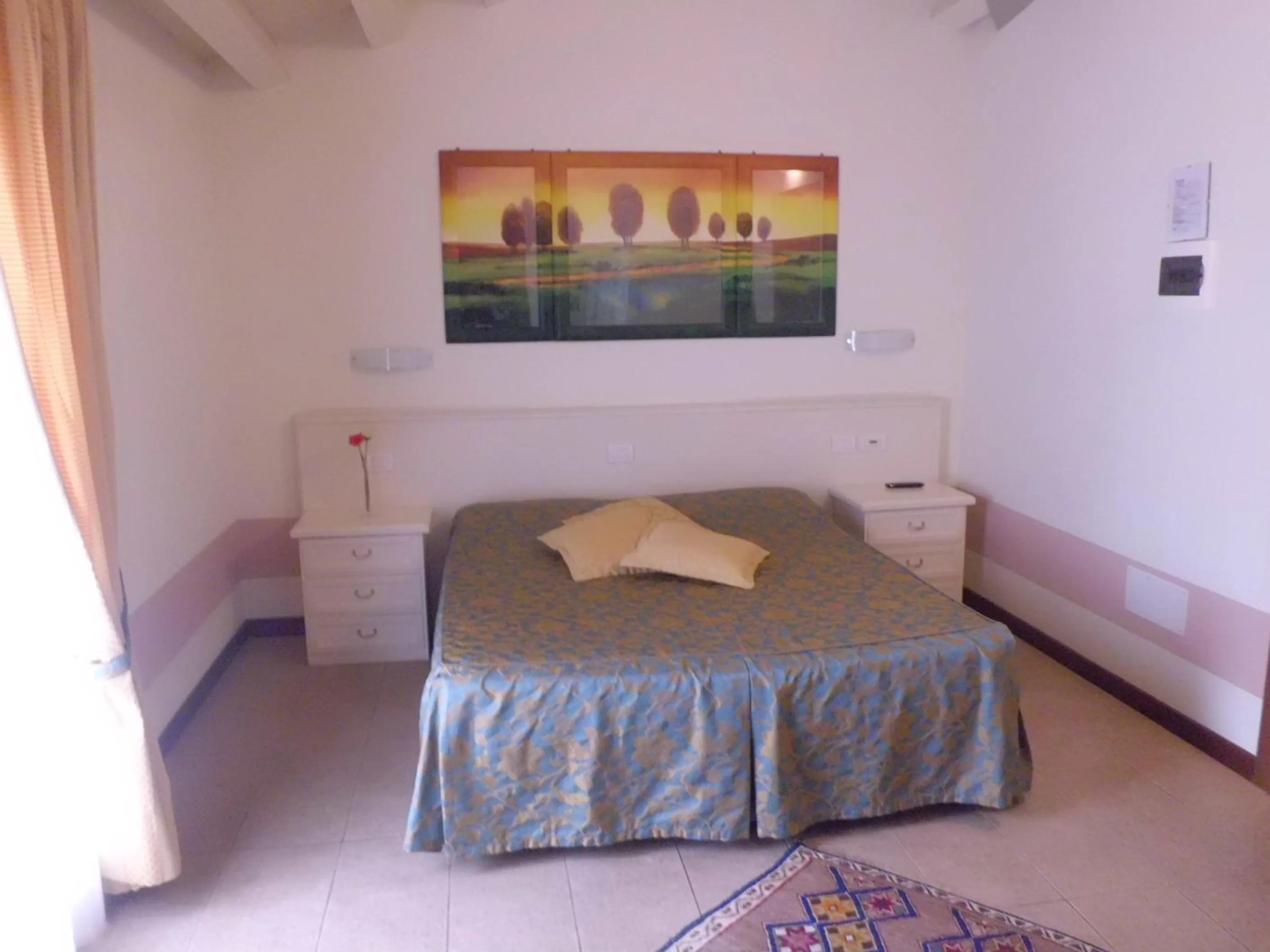 Photo of the whole room, Bed in Sweet Home