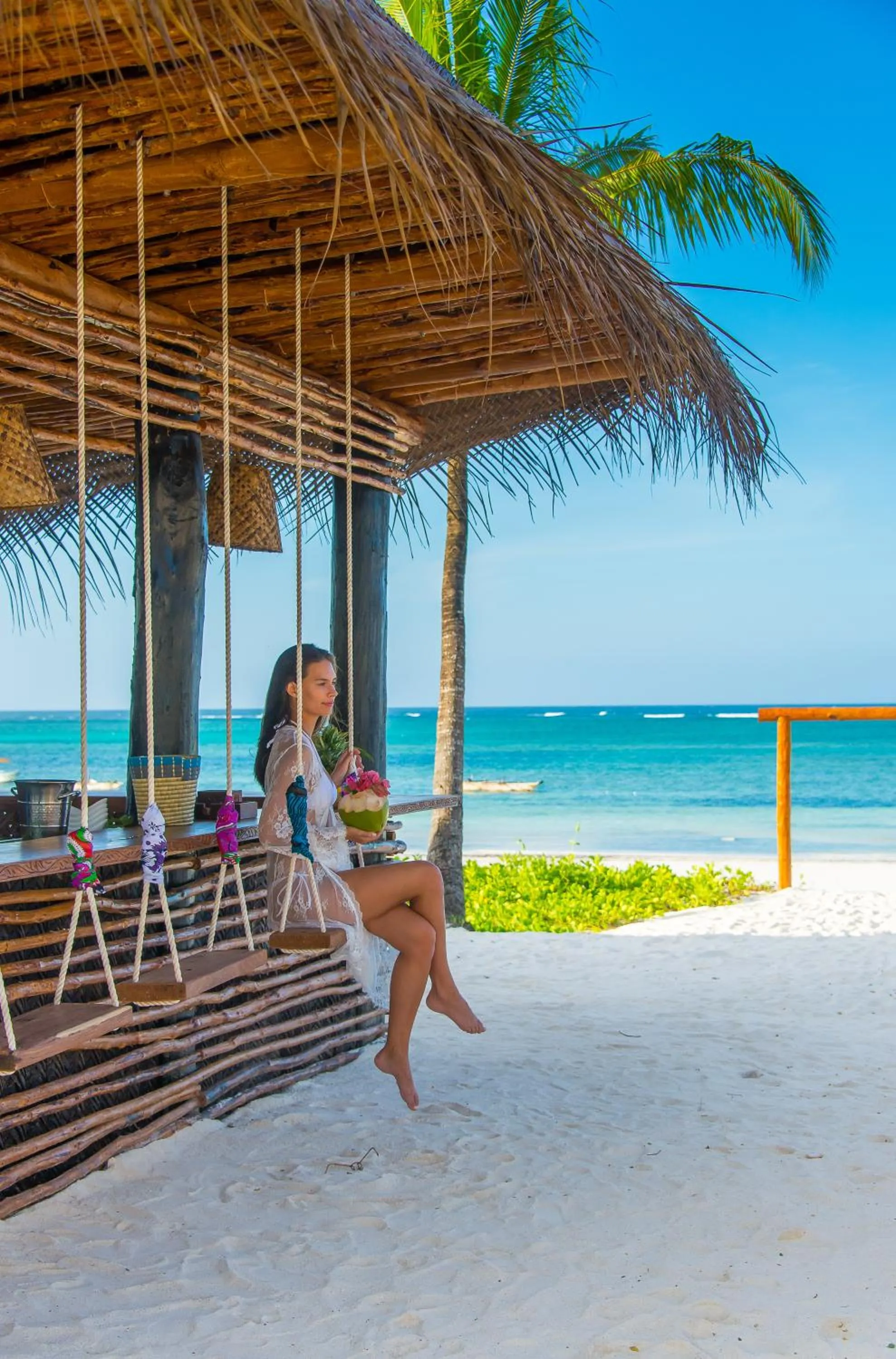 Lounge or bar in The Sands Beach Resort