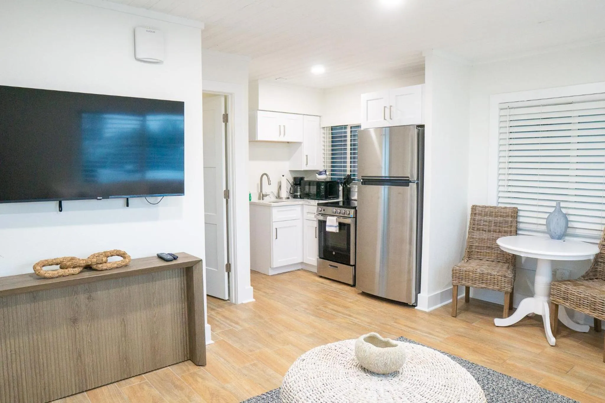 Living room in The Molloy - A Boutique Beach Resort