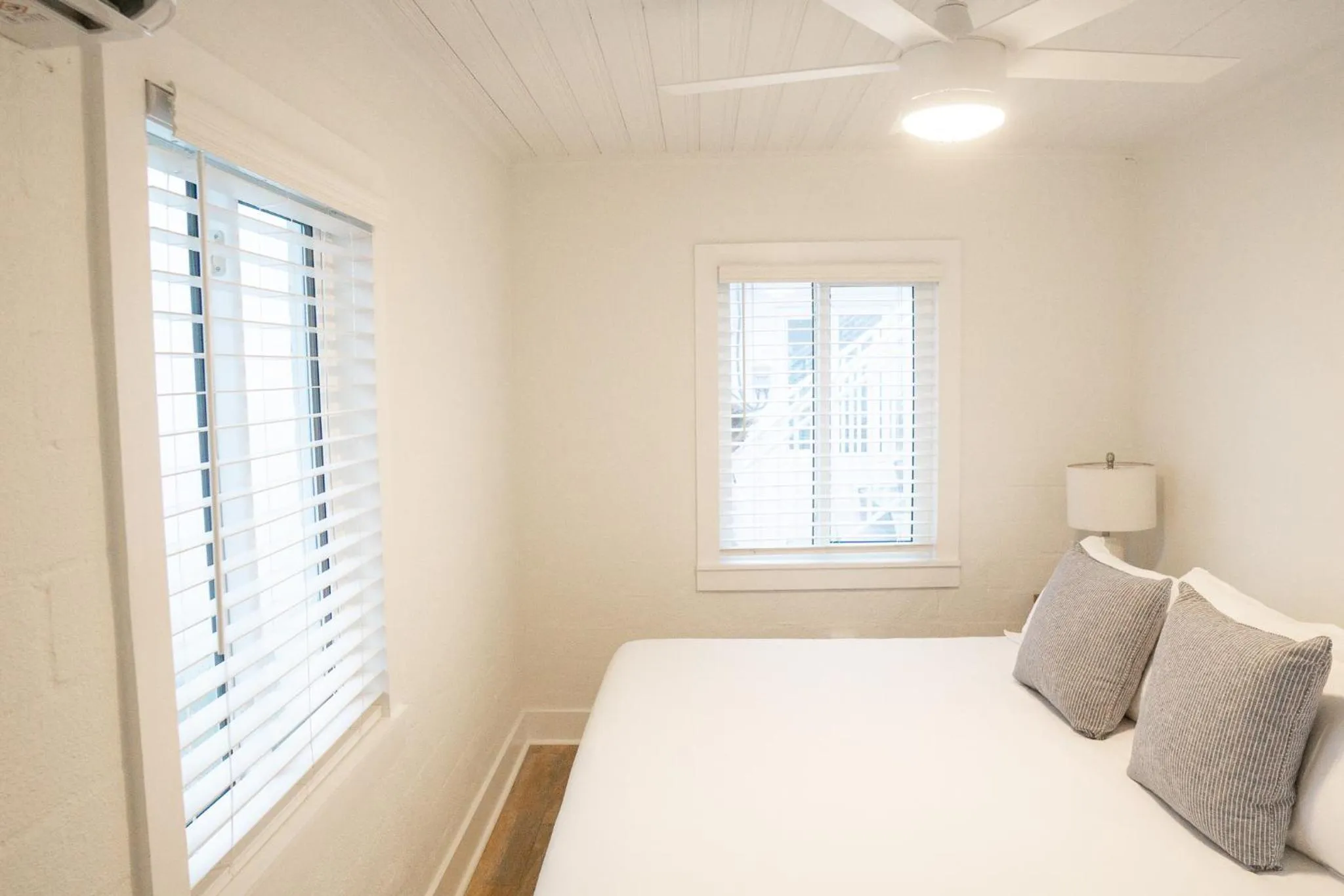 Bedroom, Bed in The Molloy - A Boutique Beach Resort