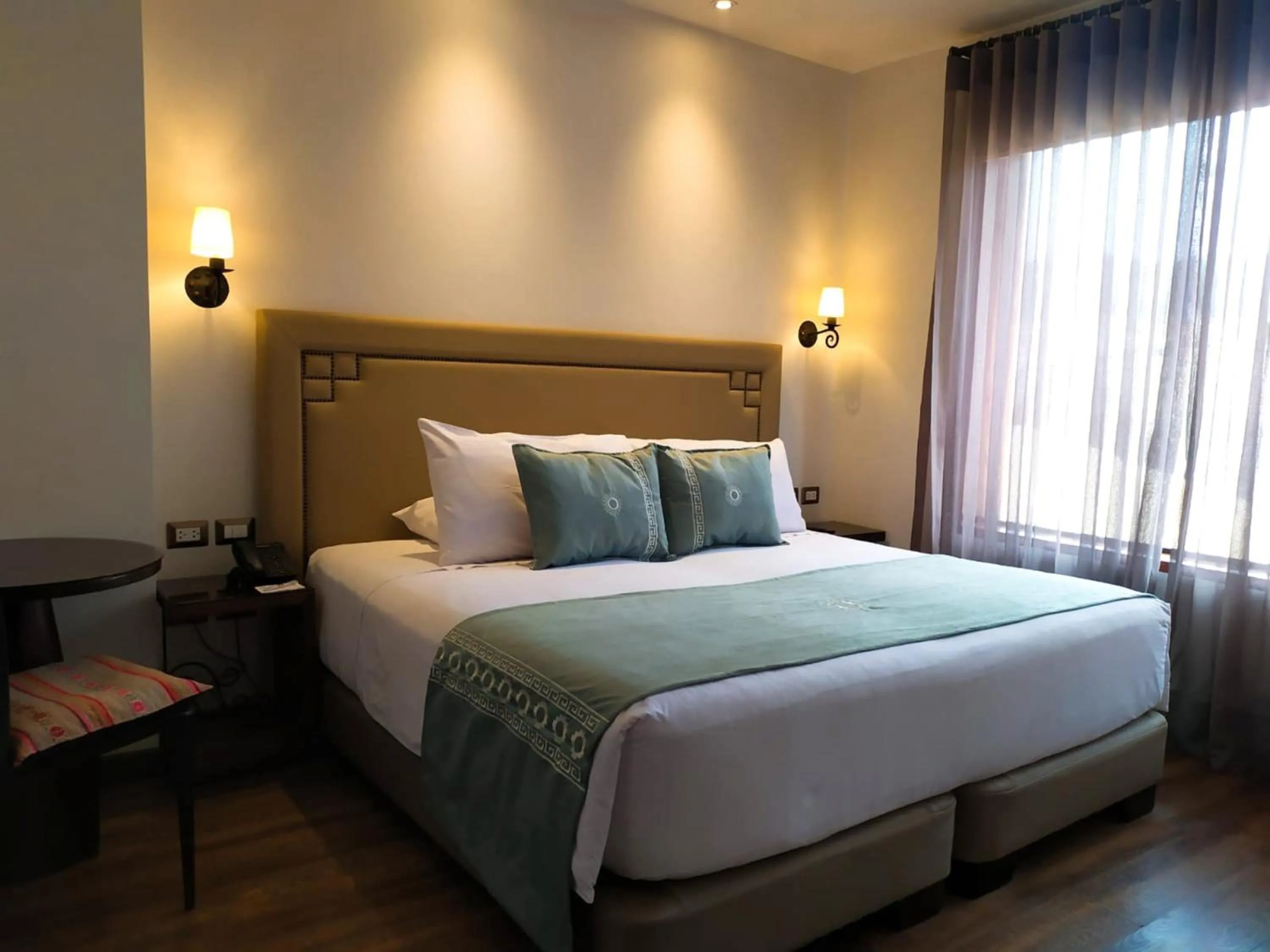 Bed in Casa Esmeralda by Katari