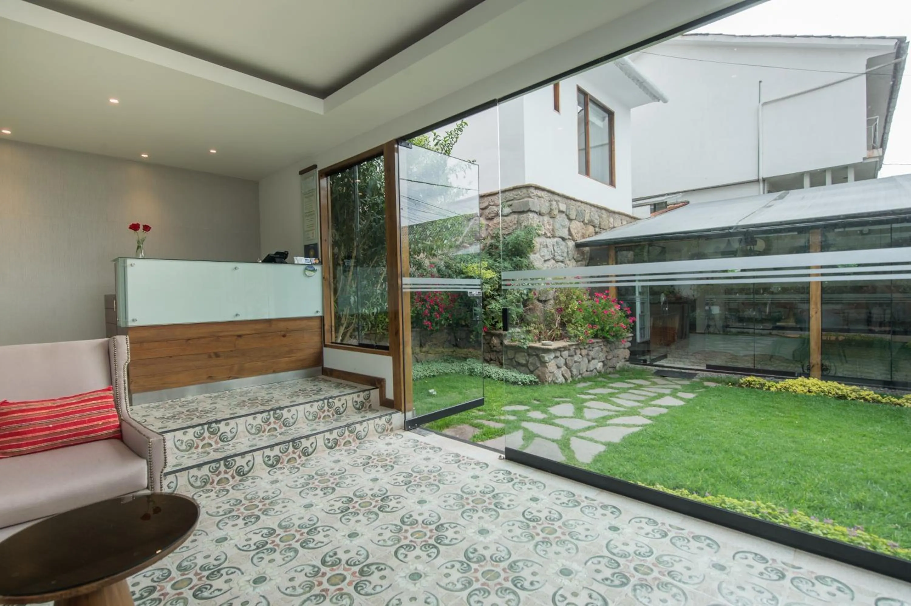 Garden in Casa Esmeralda by Katari