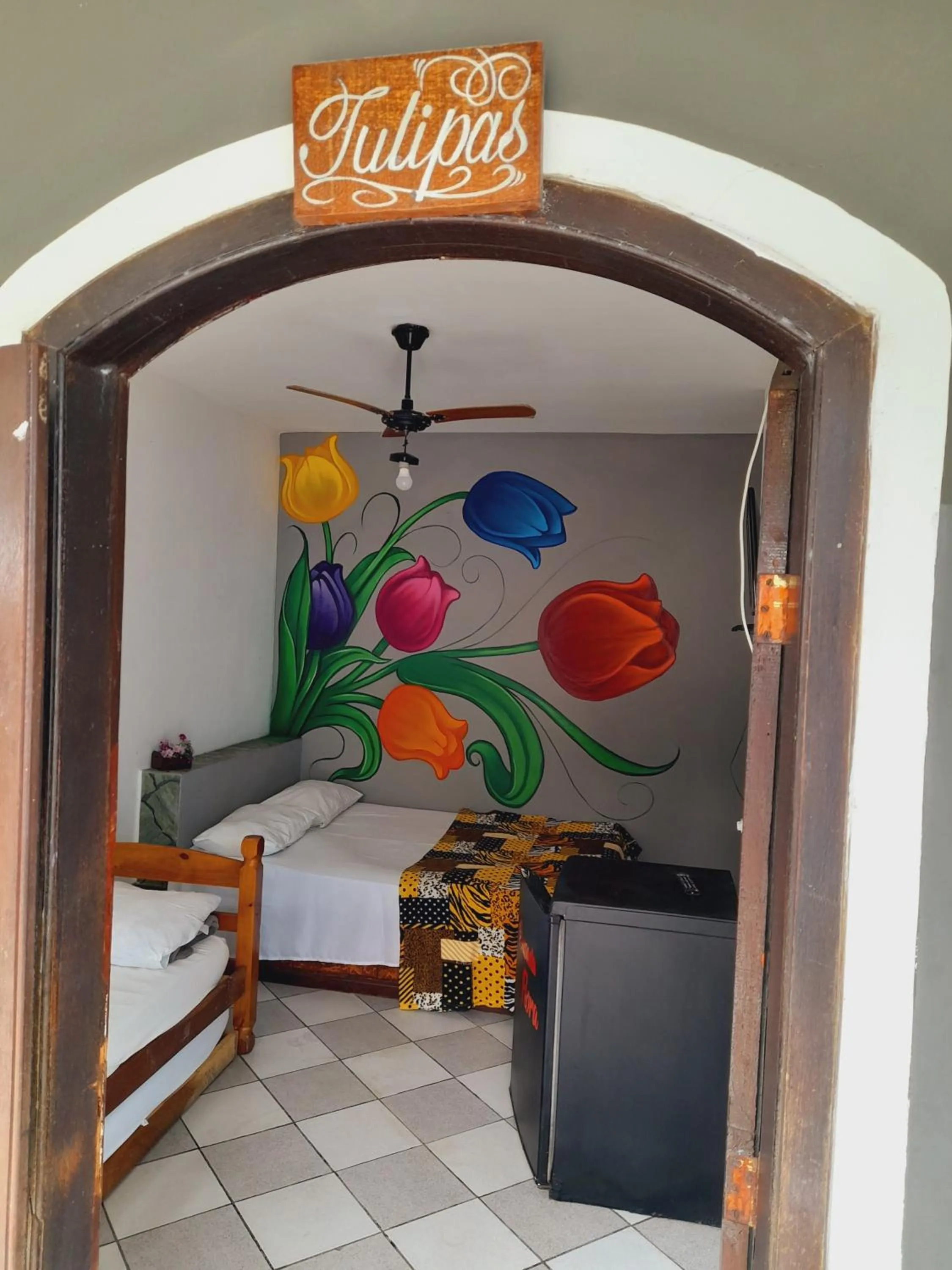 Facade/entrance, Bed in Pousada Flora Búzios