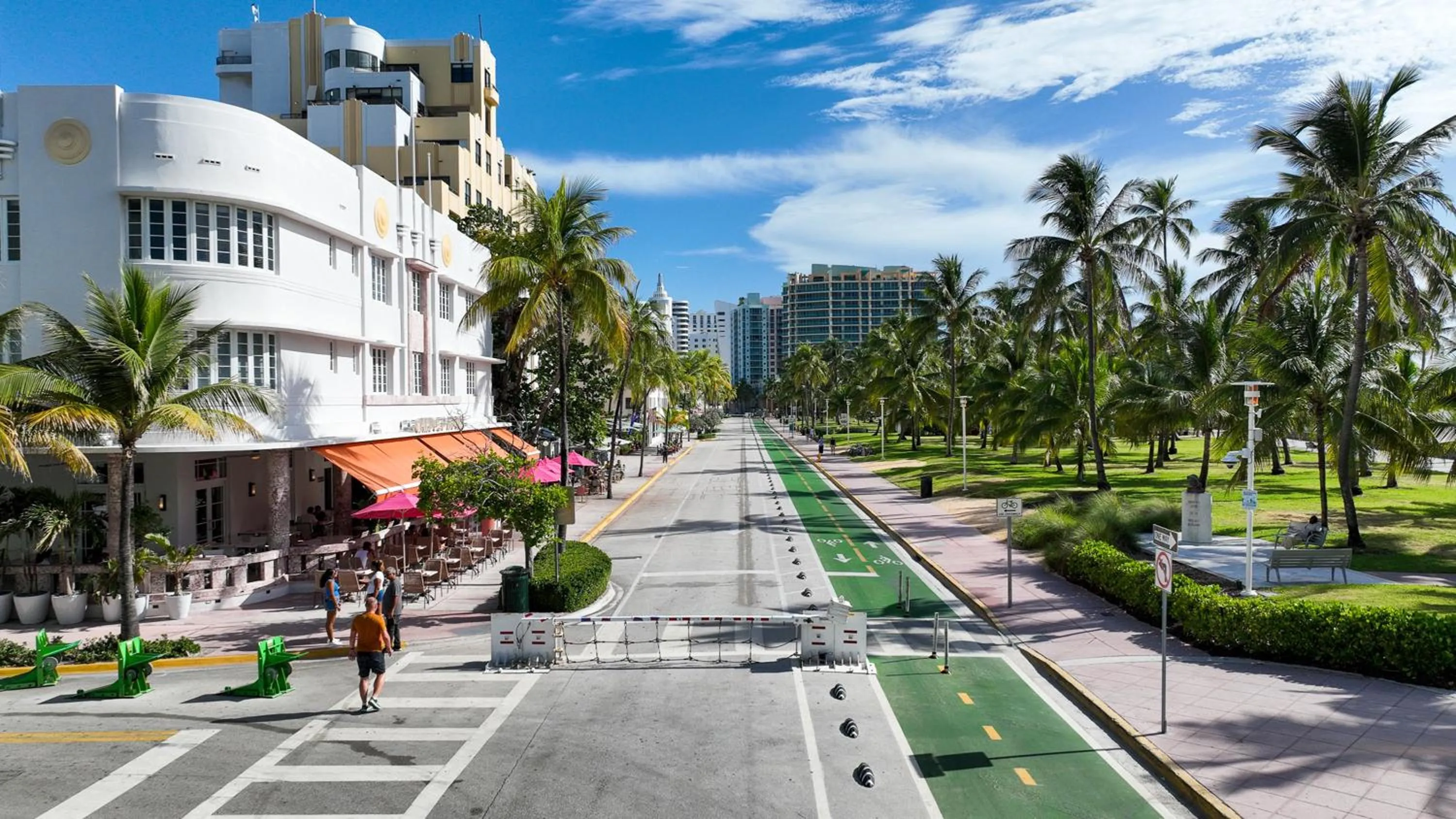 Property building in Cardozo Hotel