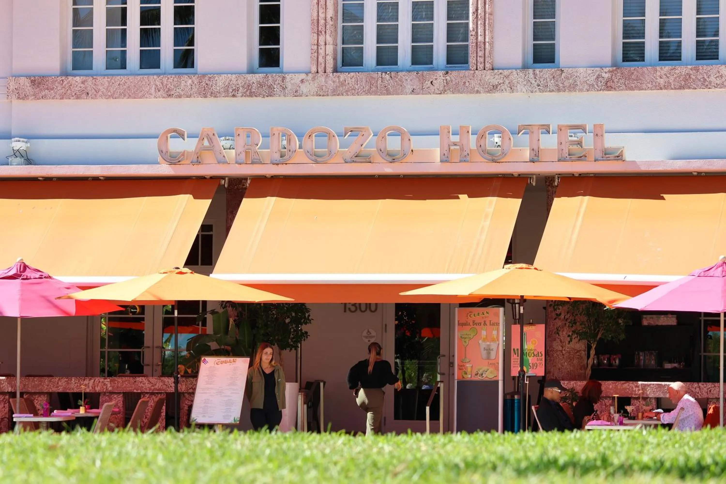 Property building in Cardozo Hotel