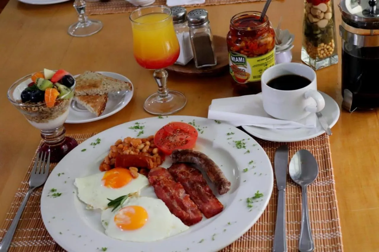 Breakfast in Adley House