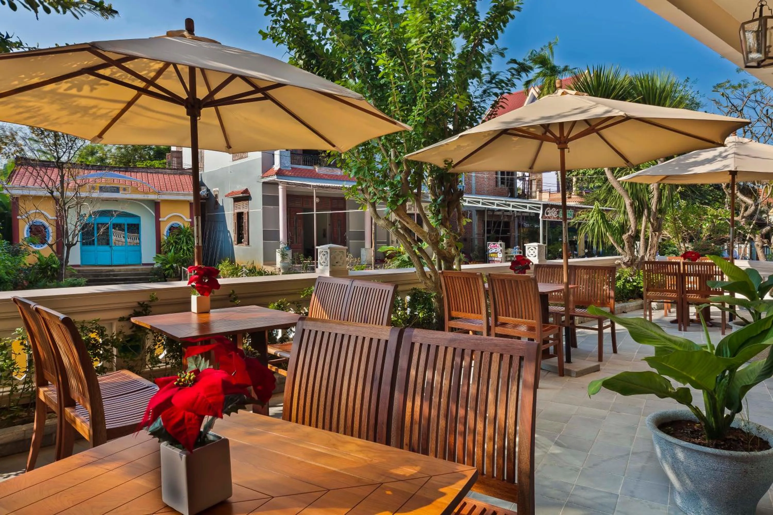 Restaurant/places to eat in Cozy Hoian Villas Boutique Hotel