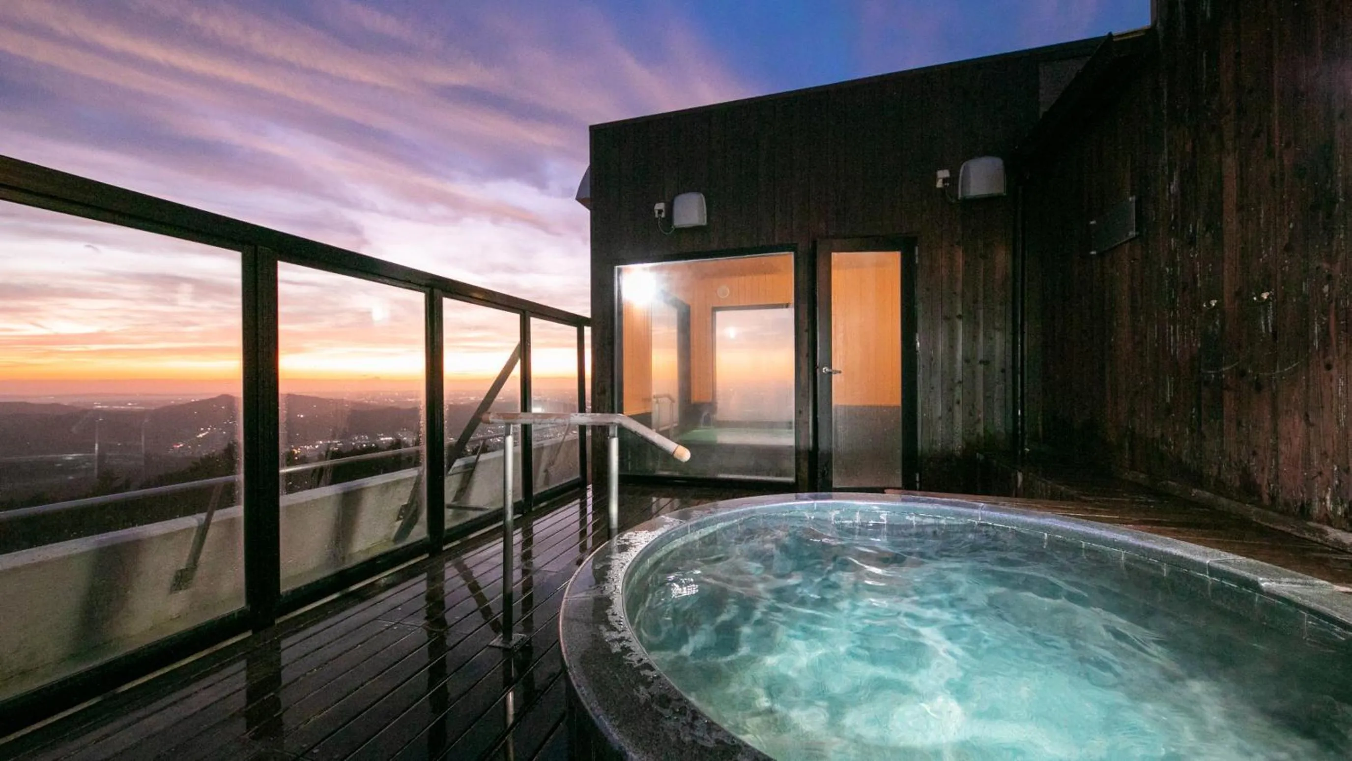 Open Air Bath in Tennomaru