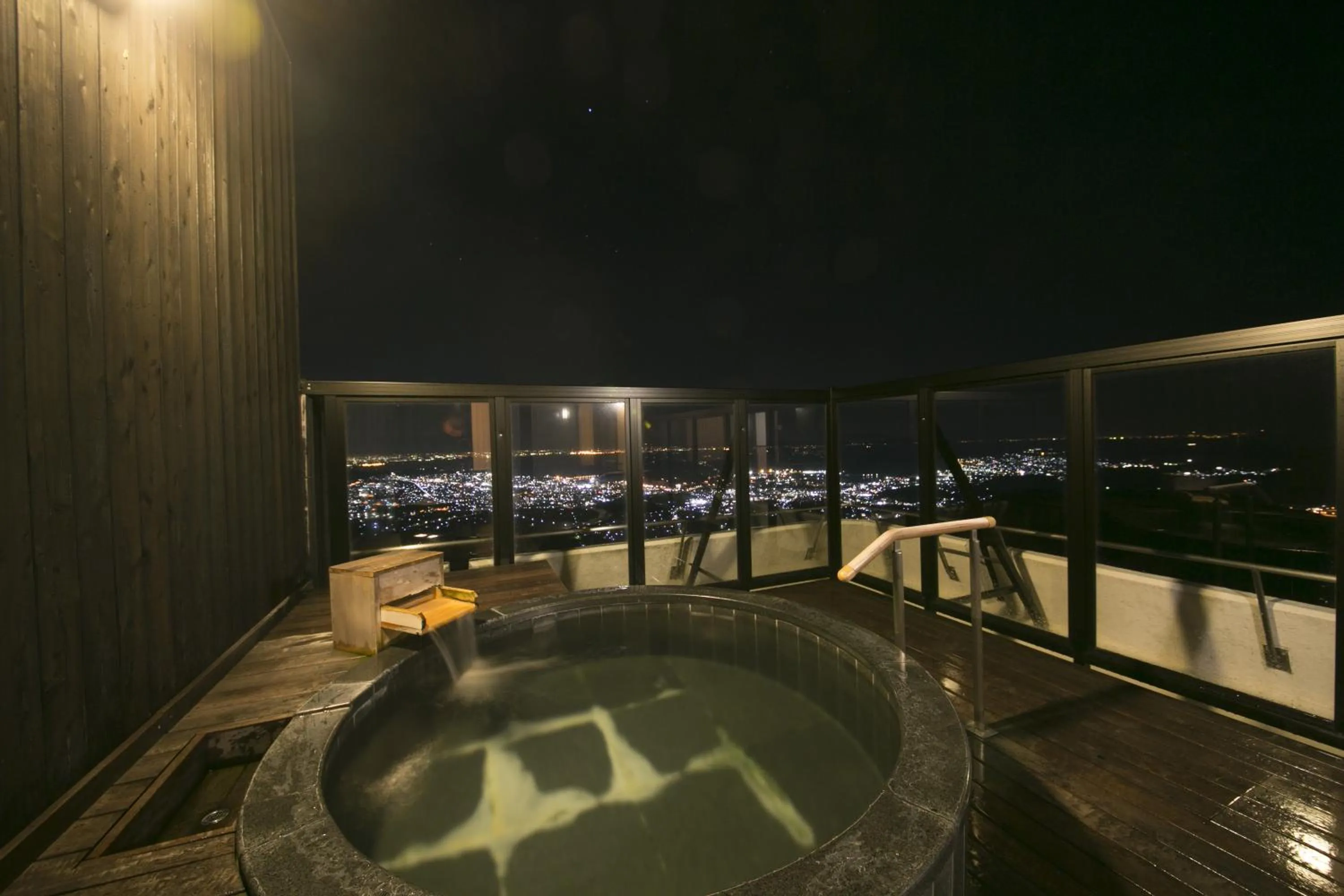 Public Bath in Tennomaru