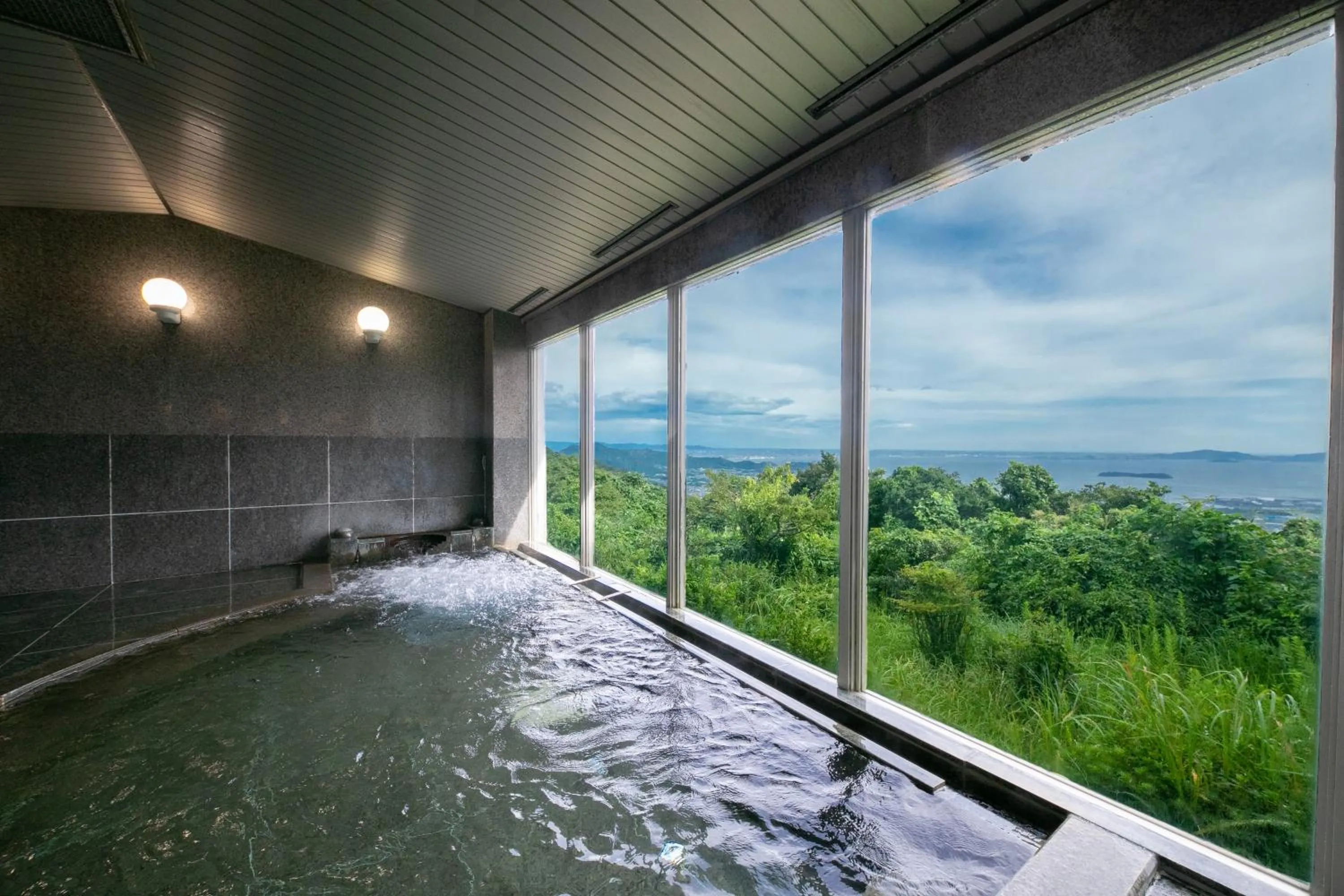 Public Bath in Tennomaru