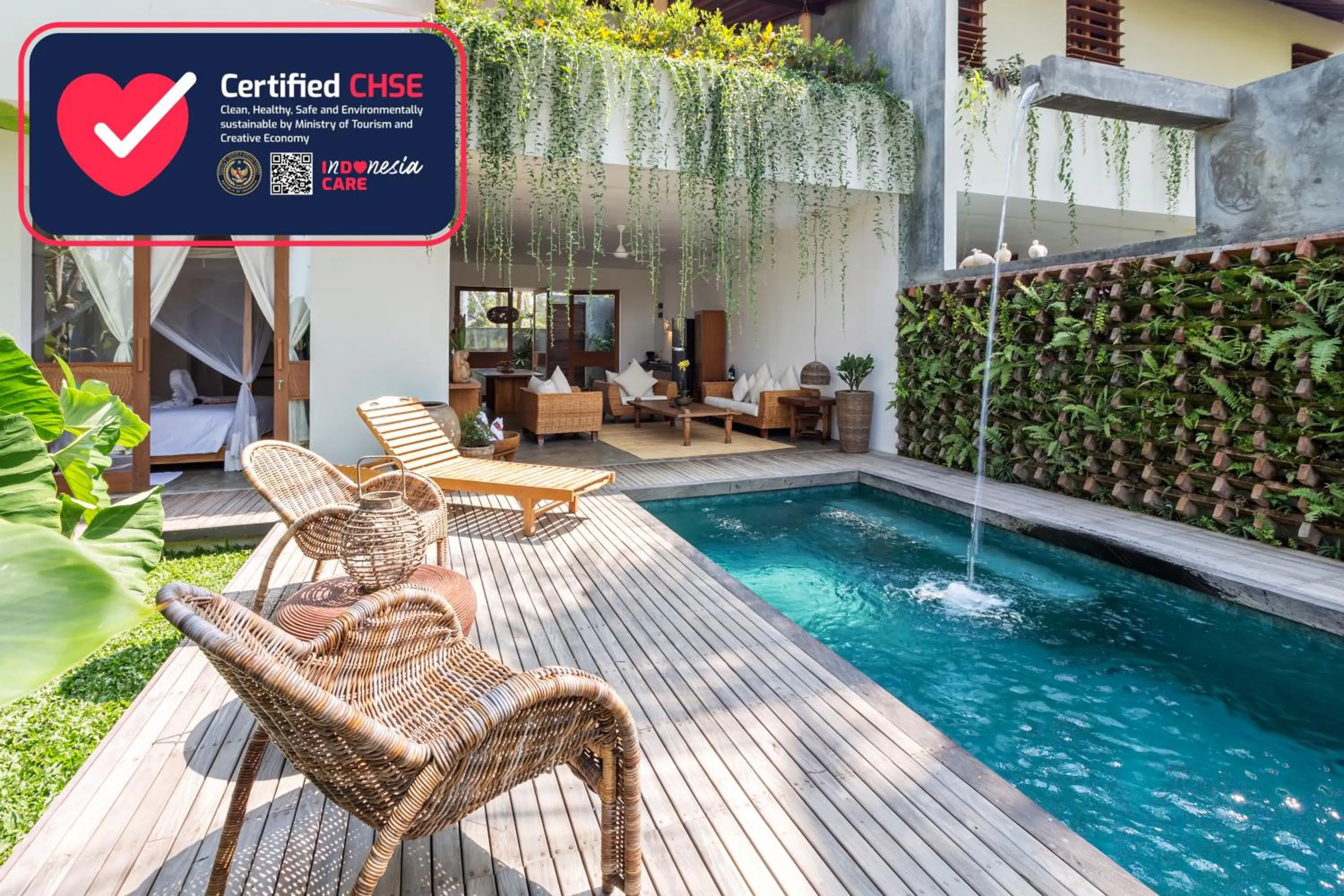 Swimming pool in De Ubud Villas & Spa