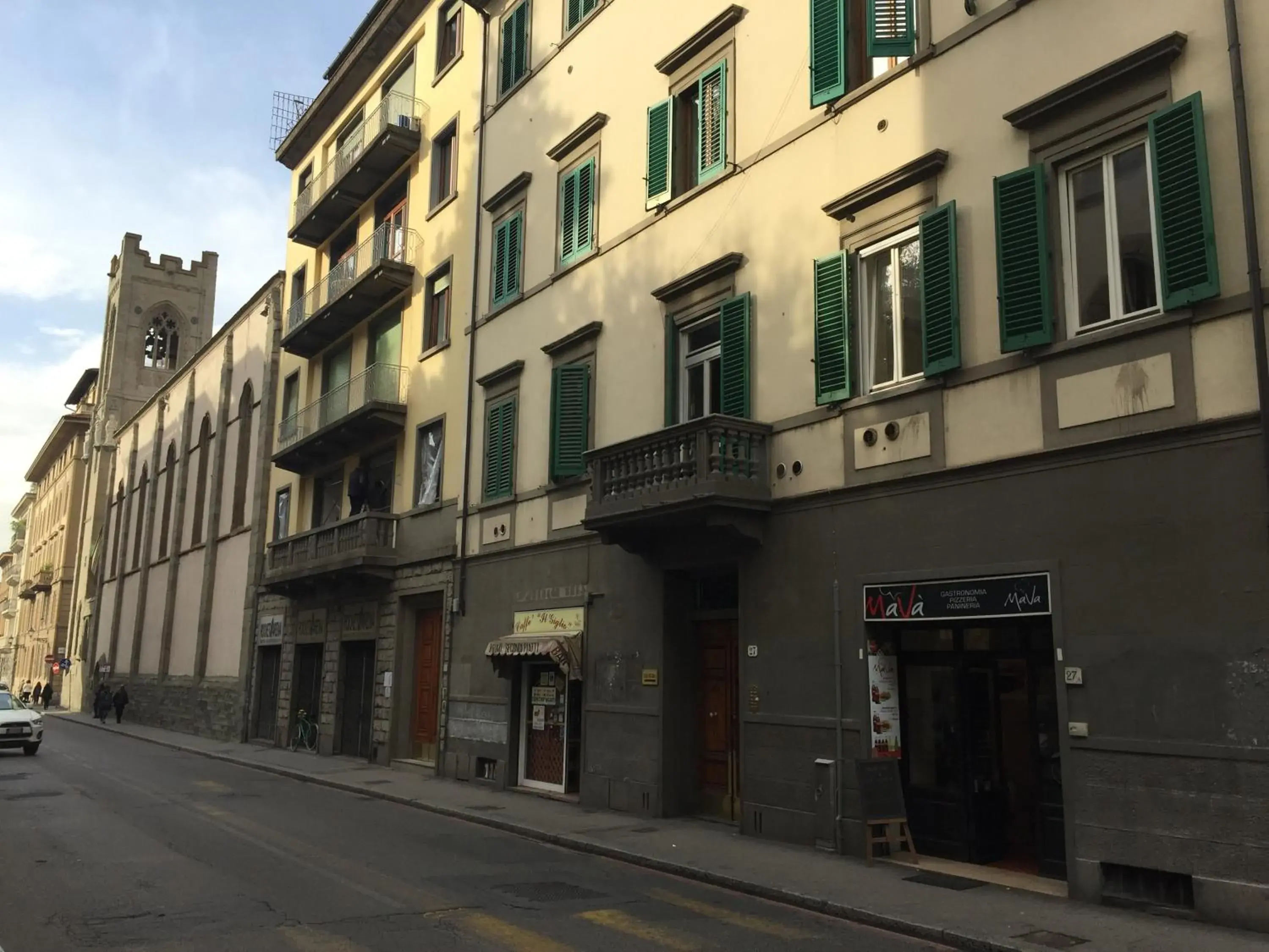 Two-Bedroom Apartment in La Marmora Elegant Two-Bedroom Apartment in La Marmora Elegant