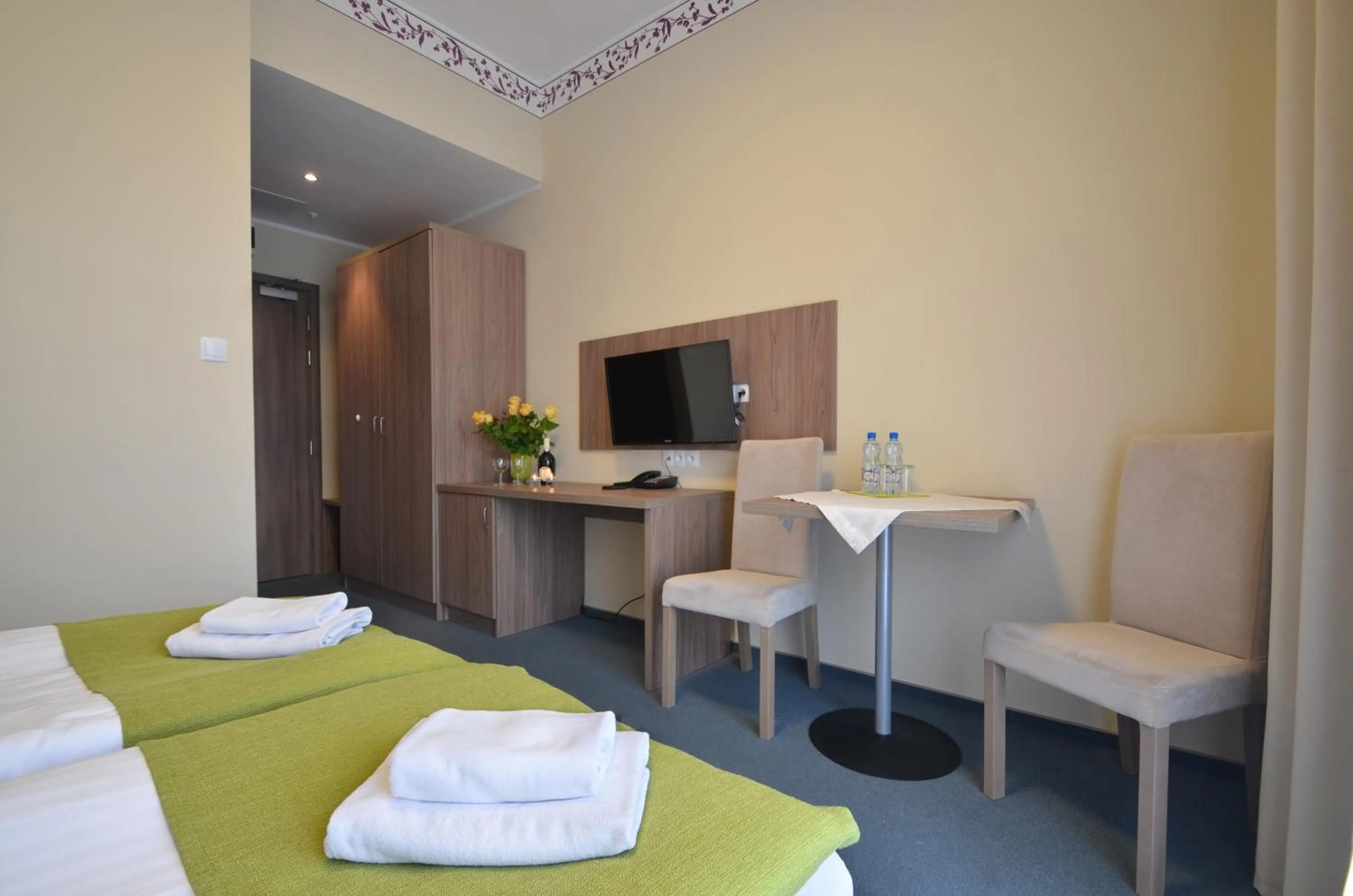 Photo of the whole room, Bed in Hotel Zorza