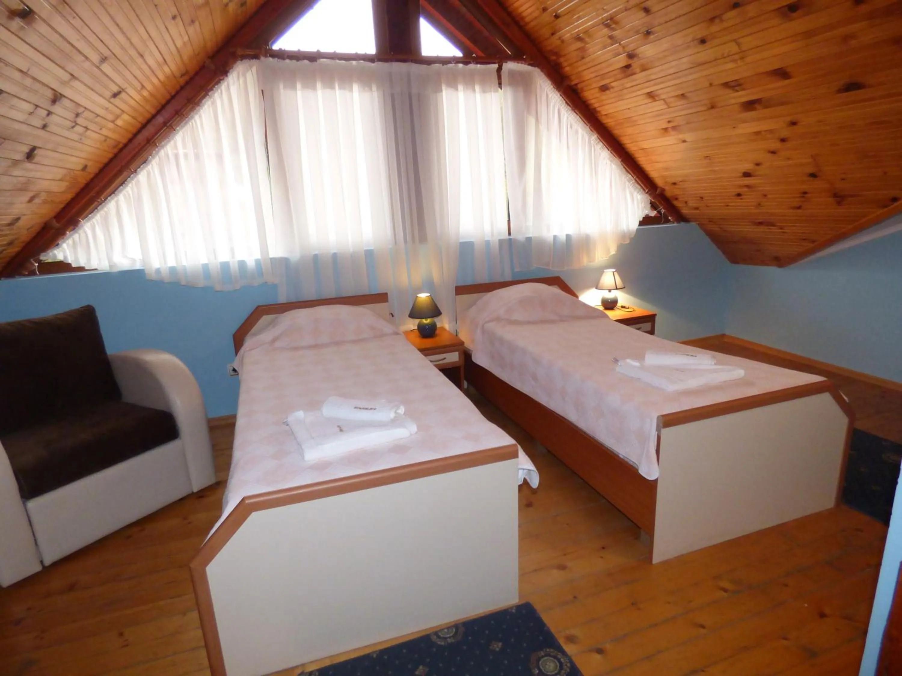 Bed in Kovanlika Hotel