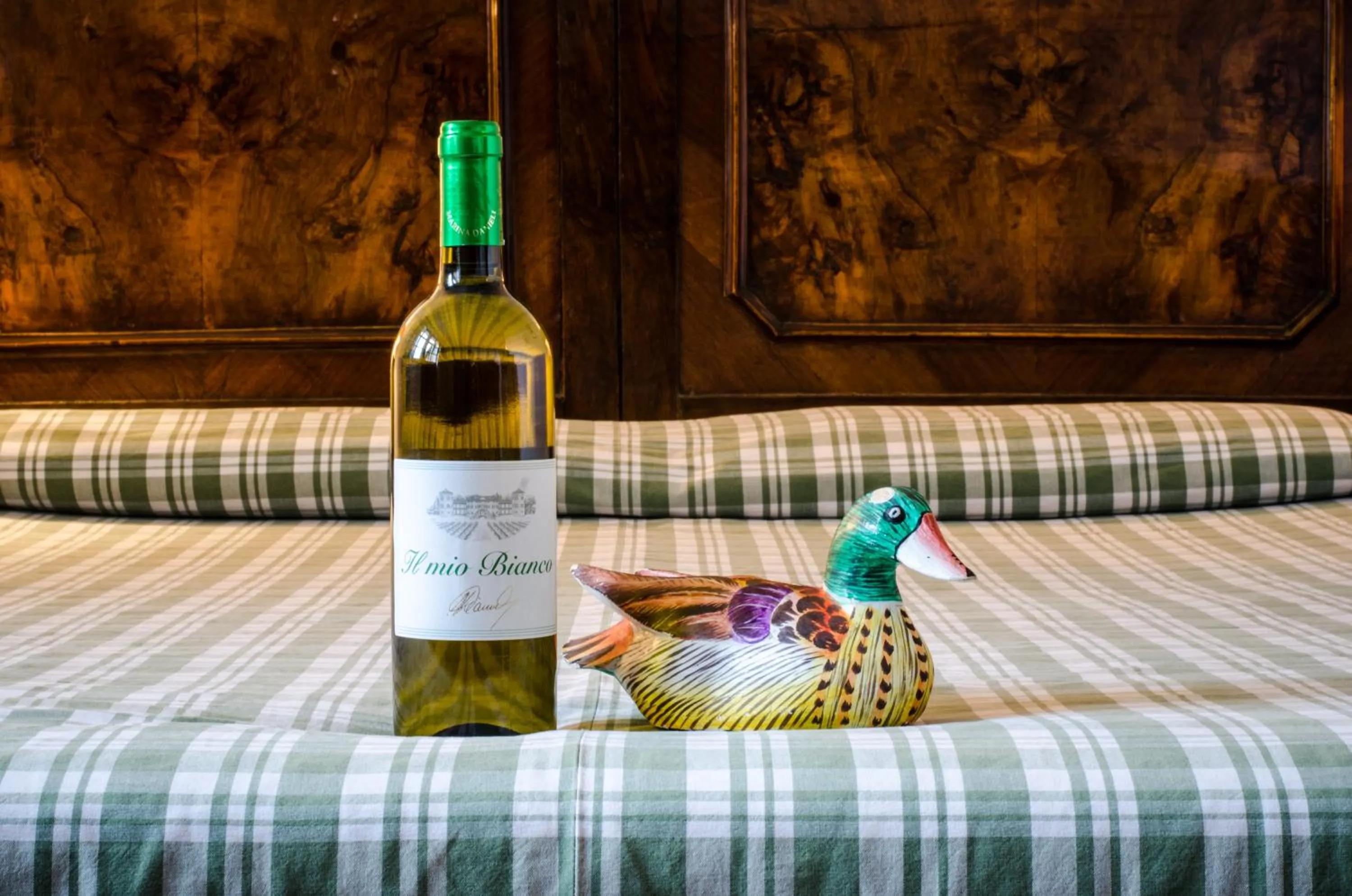 Drinks, Bed in Villa Dragoni